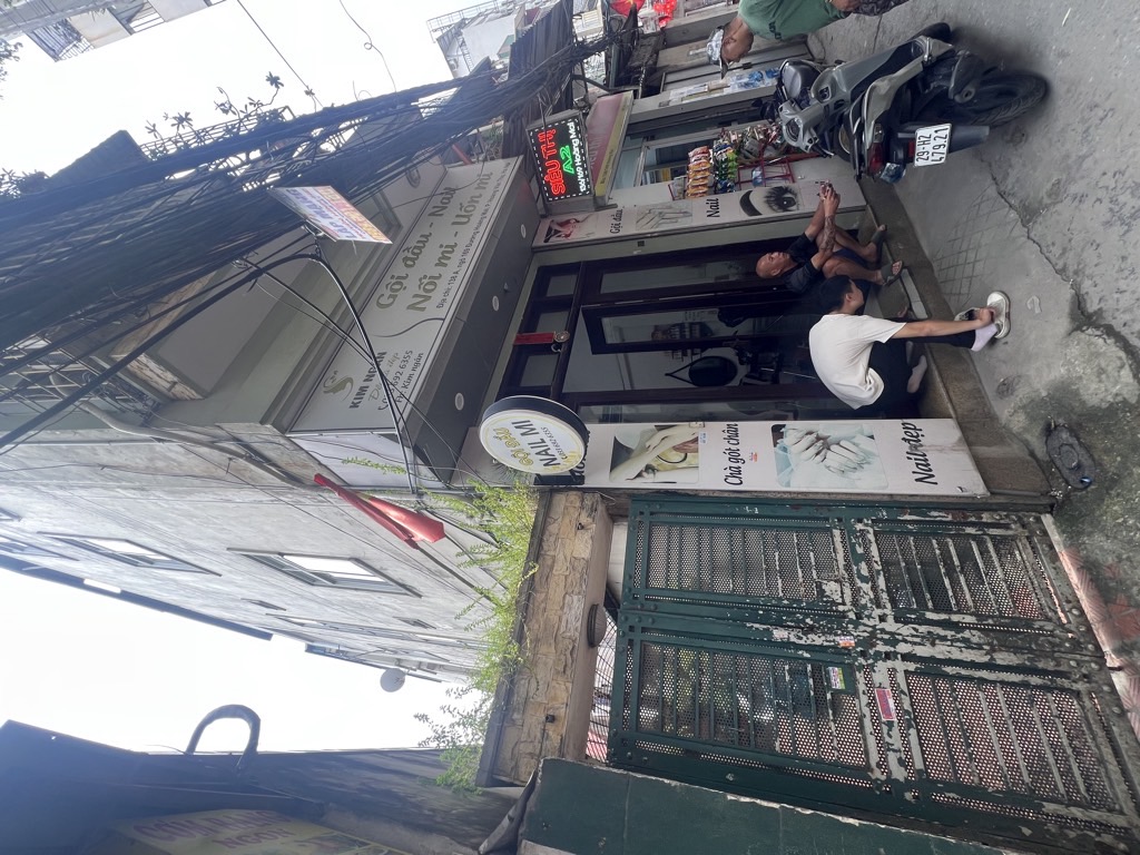 Bán nhà Hoàng Mai - diện tích 39m2 5 tầng - Nhà lô góc, mặt ngõ thông kinh doanh - giá 12 tỷ
