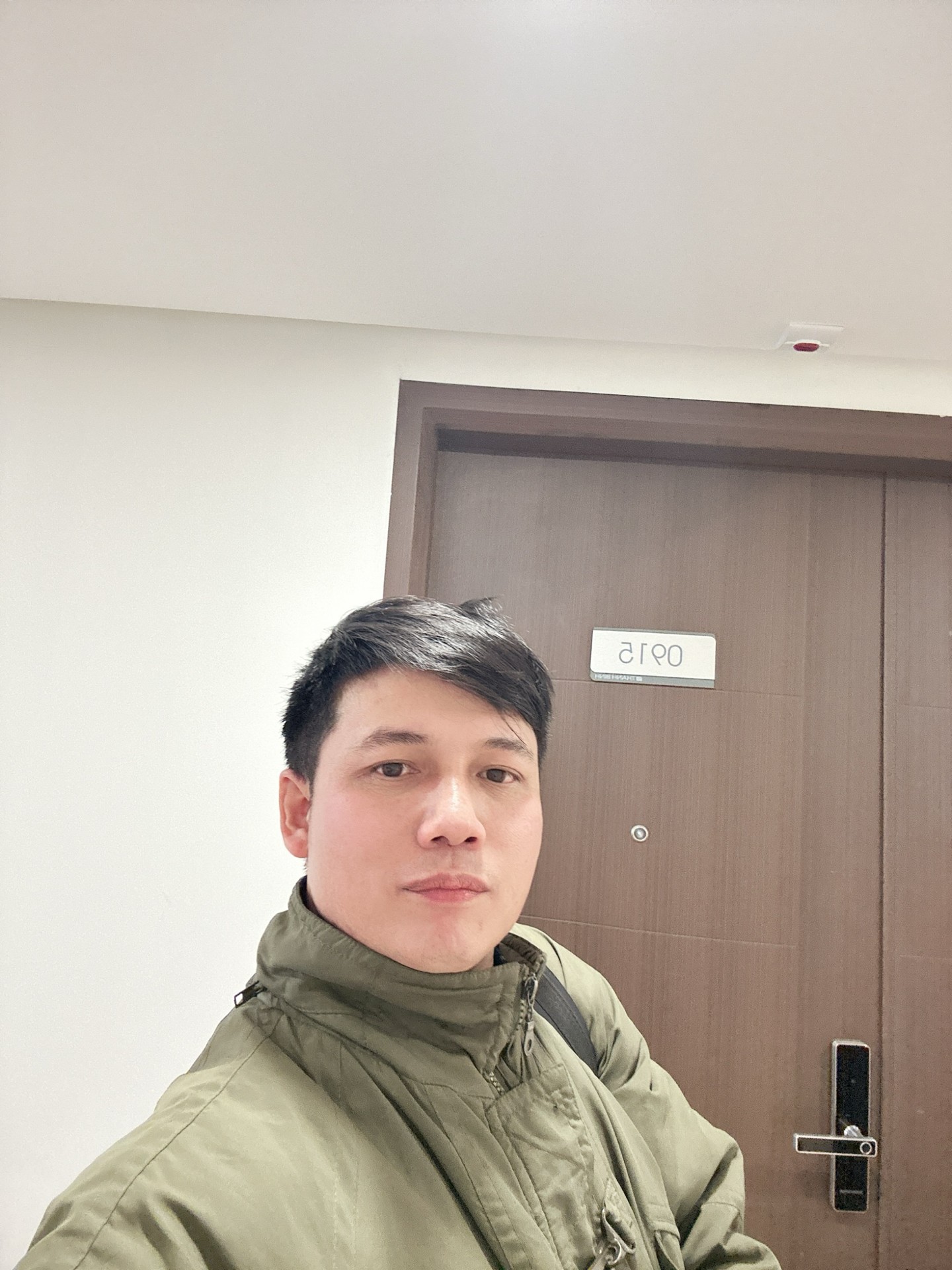 Bán nhà Nguyễn Cảnh Dị - diện tích 45m2 9 tầng - Nhà đẹp hiếm có - giá 4,8 tỷ