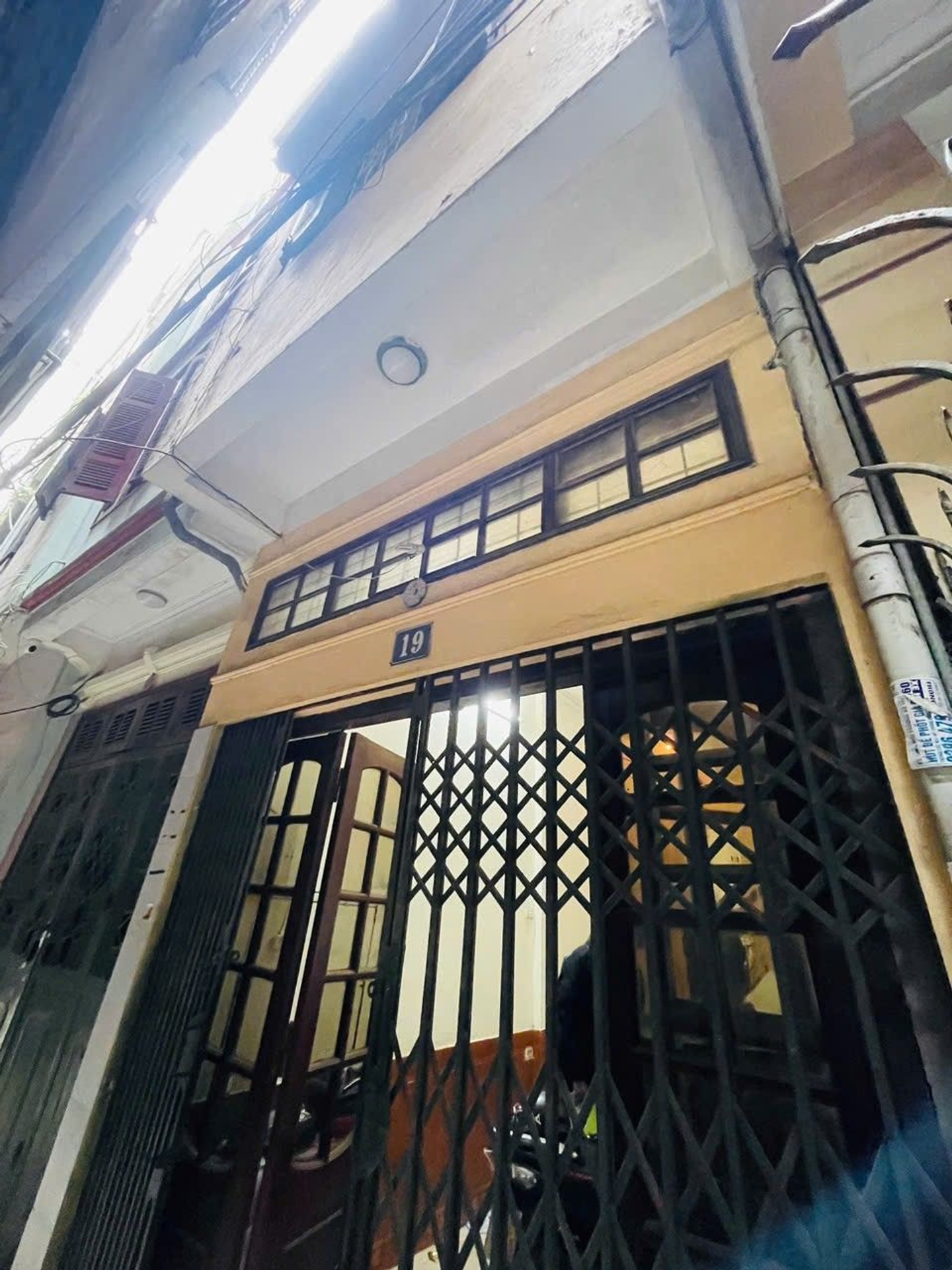 Bán nhà Nguyên Hồng - diện tích 33.4m2 4 tầng - Nhà hai mặt thoáng - giá 26,5 tỷ