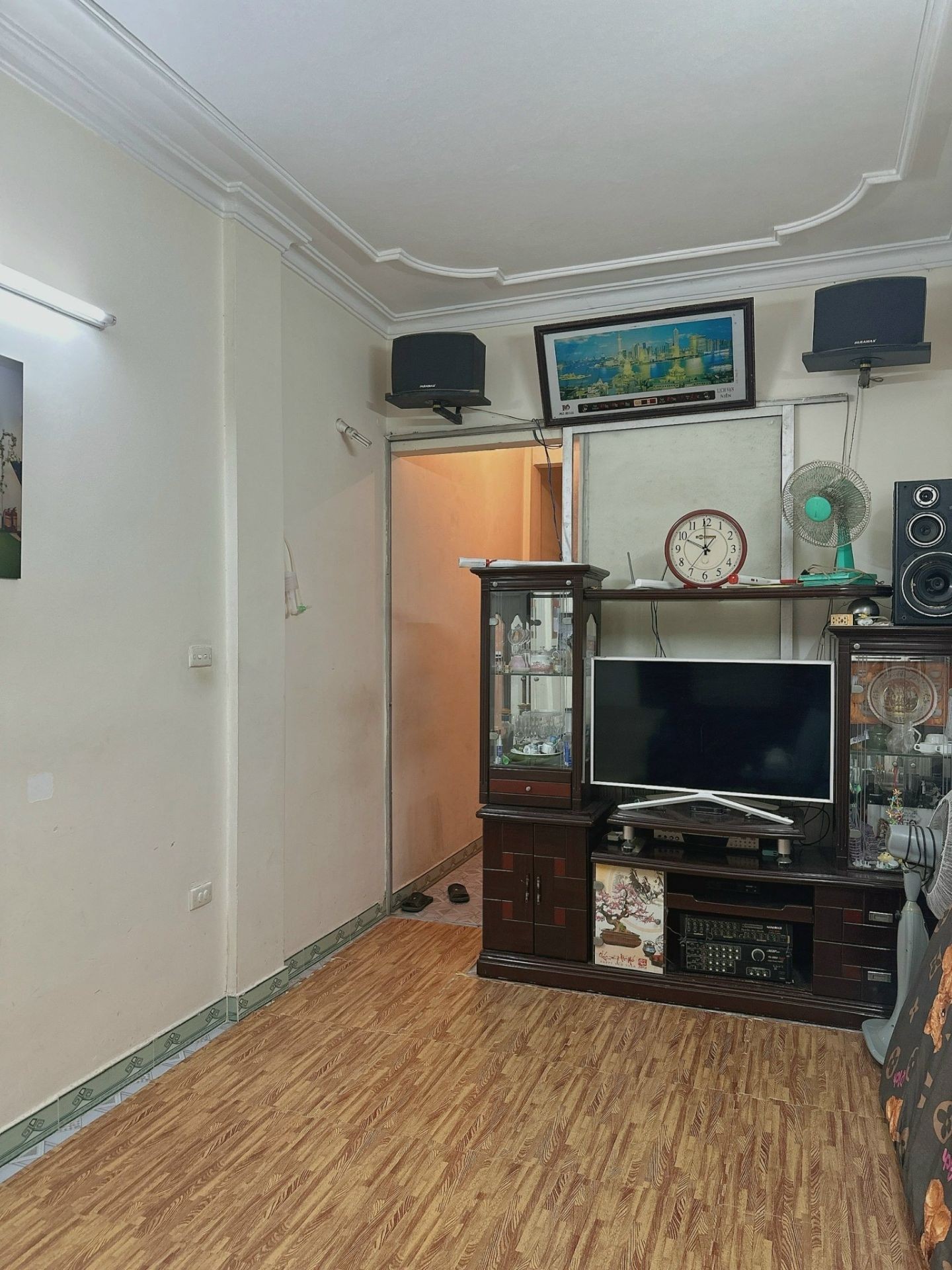 Bán nhà Nguyên Hồng - diện tích 33.4m2 4 tầng - Nhà hai mặt thoáng - giá 26,5 tỷ