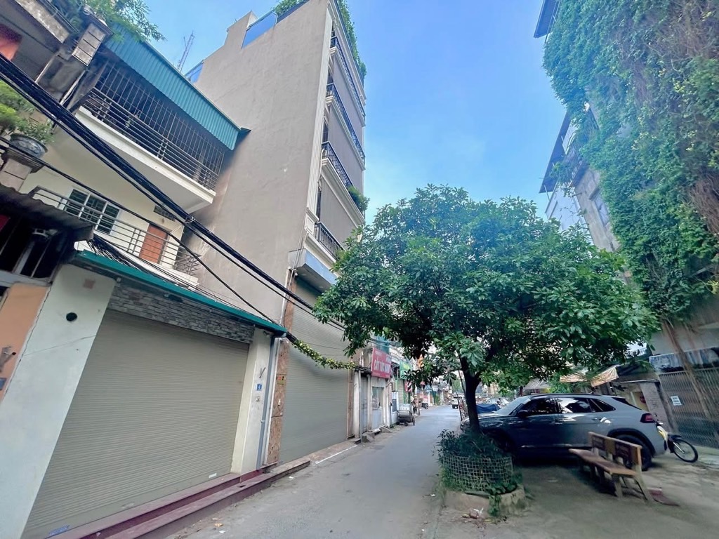 Bán nhà Vĩnh Tuy - diện tích 65m2 3 tầng - Ô TÔ TRÁNH - giá 21,5 tỷ