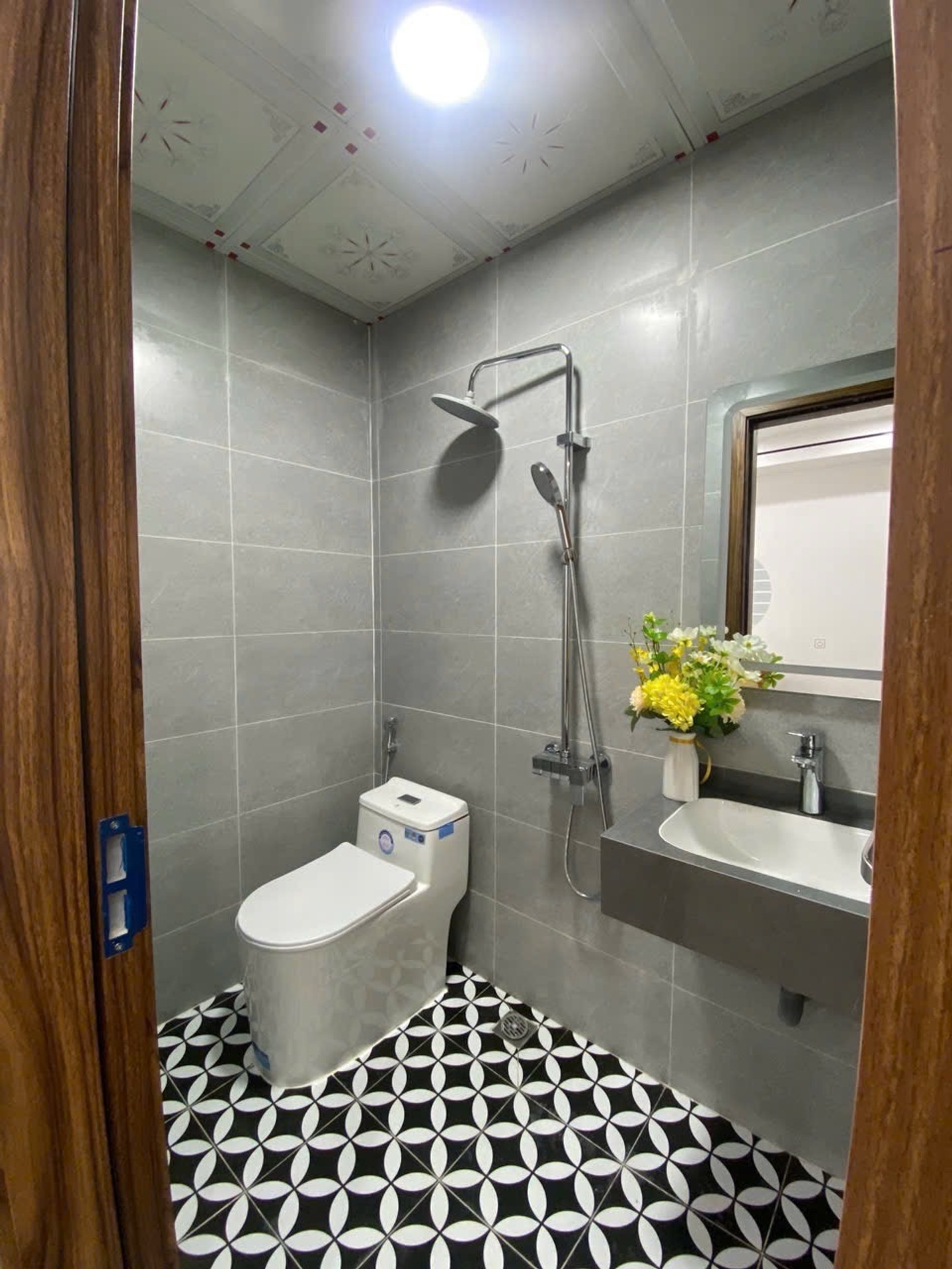 Bán nhà Linh Đường - diện tích 72m2 1 tầng - Ô tô đỗ sảnh - giá 4,2 tỷ