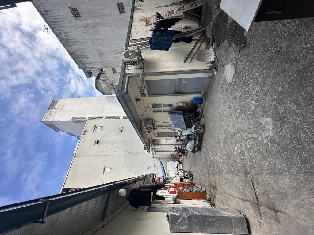 Bán nhà Khương Hạ - diện tích 390m2 1 tầng - Lô góc mặt tiền khủng - giá 83,6 tỷ