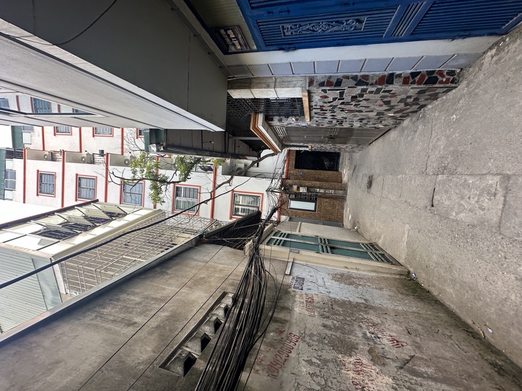 Bán nhà Khương Hạ - diện tích 390m2 1 tầng - Lô góc mặt tiền khủng - giá 83,6 tỷ