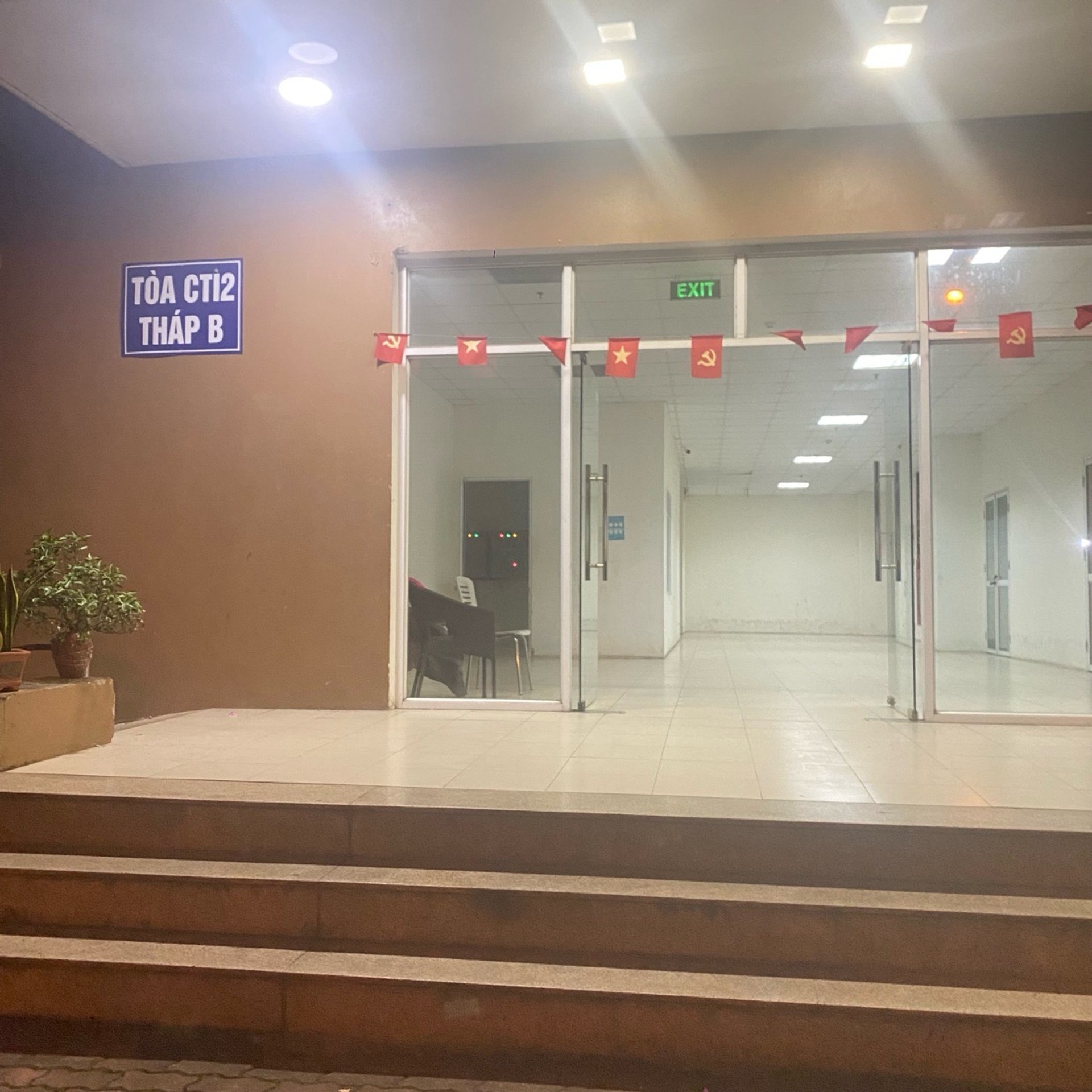 Bán nhà Vĩnh Hoàng - diện tích 65m2 3 tầng - Căn hộ nguyên bản - giá 5 tỷ