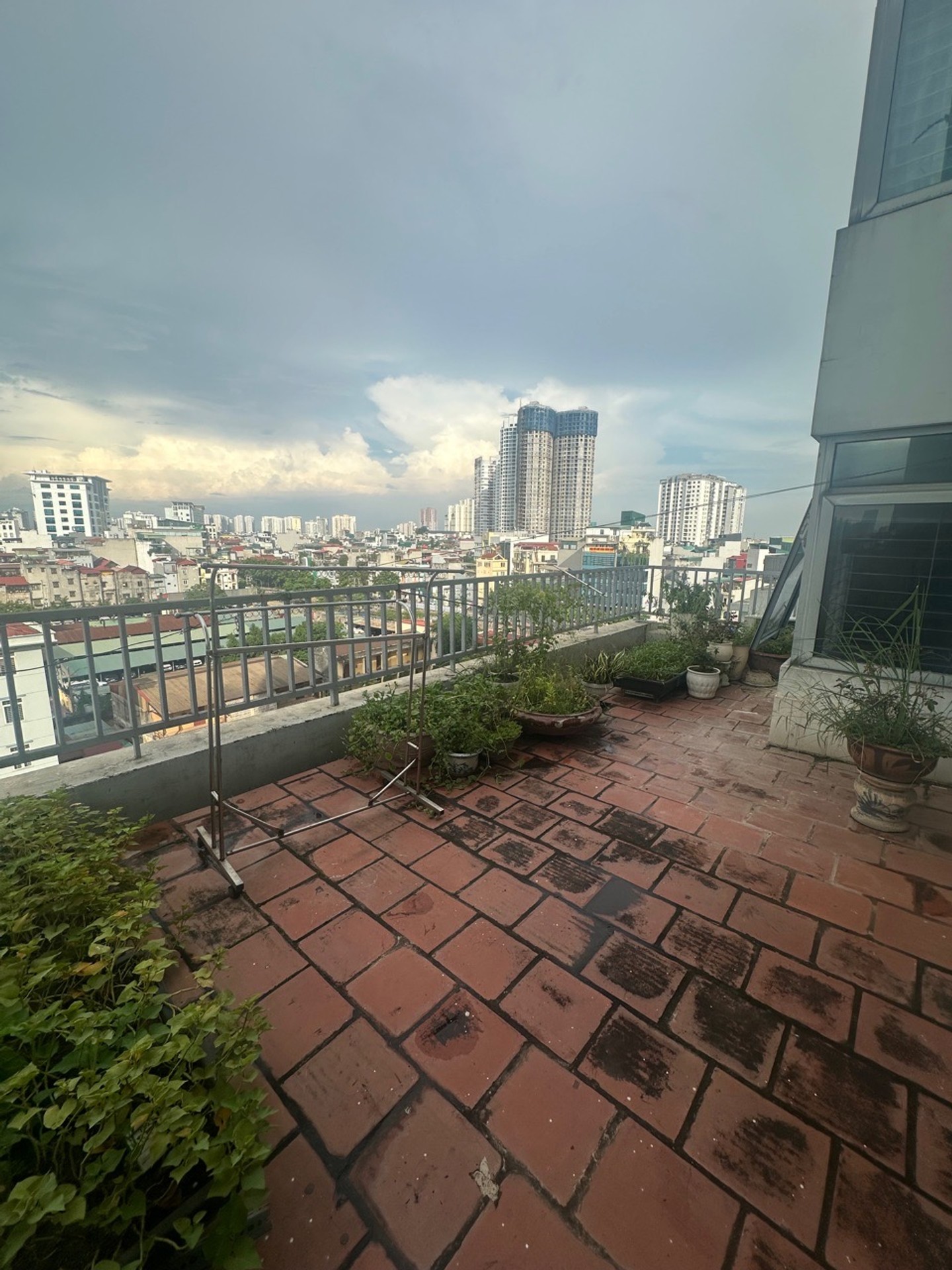 Bán nhà Lê Trọng Tấn - diện tích 155m2 1 tầng - Chung cư cao cấp - giá 9,5 tỷ