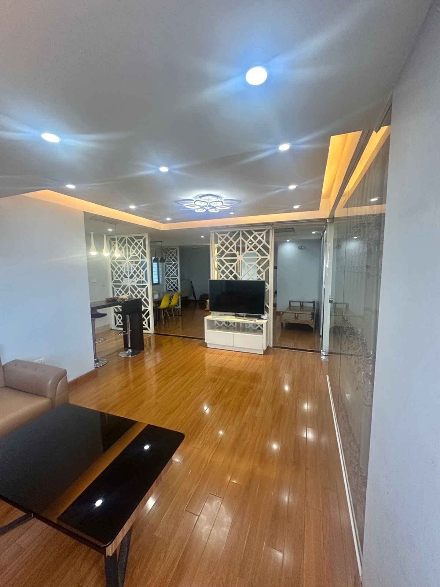 Bán nhà Lê Trọng Tấn - diện tích 155m2 1 tầng - Chung cư cao cấp - giá 9,5 tỷ