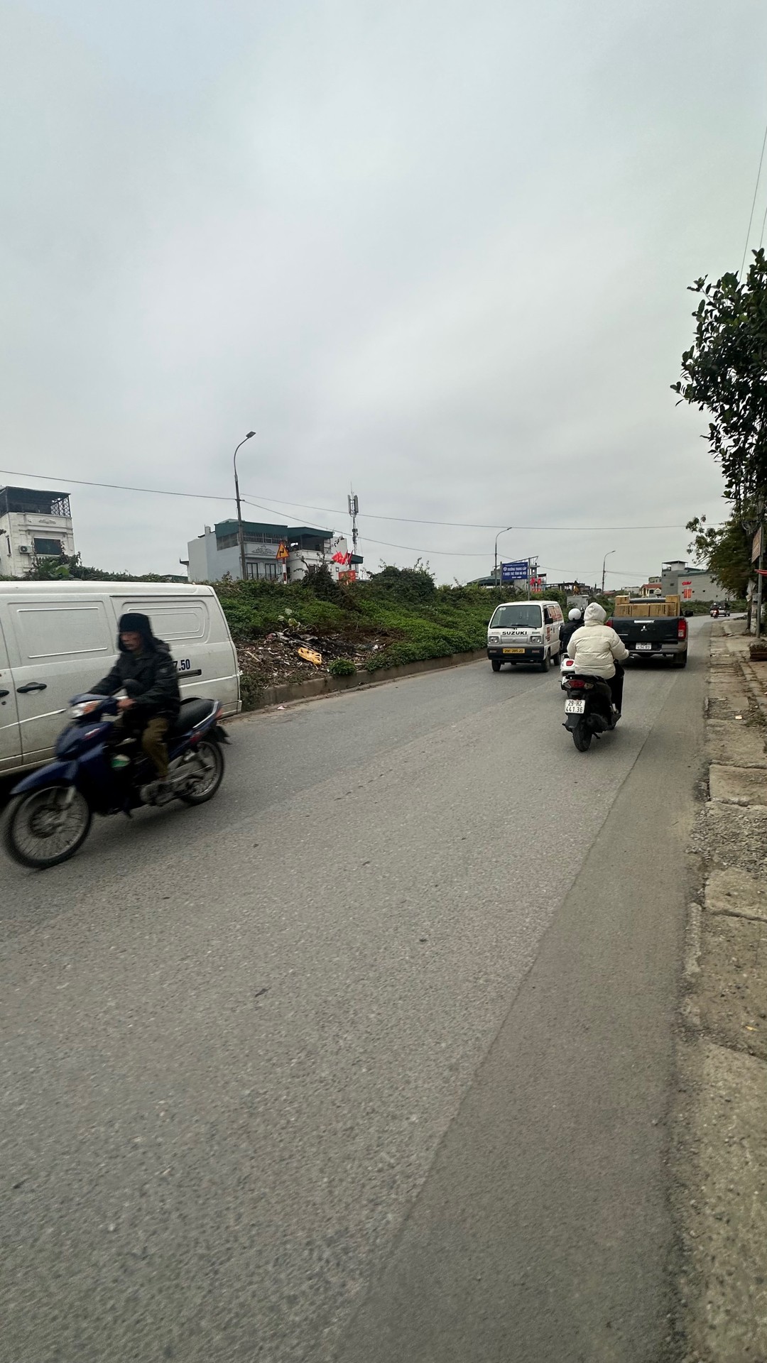 Bán nhà Đê Nguyễn Khoái - diện tích 55m2 0 tầng - ô tô đỗ sát nhà - giá 7,2 tỷ