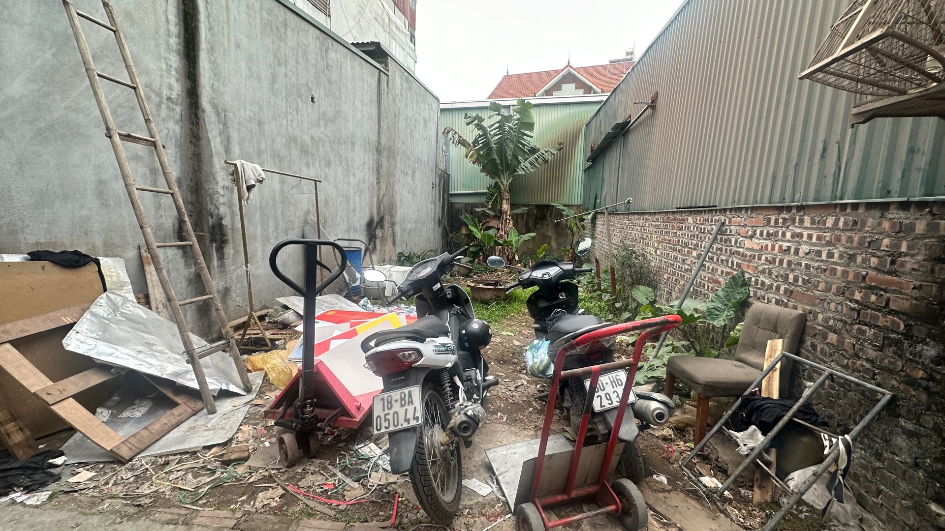 Bán nhà Đê Nguyễn Khoái - diện tích 55m2 0 tầng - ô tô đỗ sát nhà - giá 7,2 tỷ