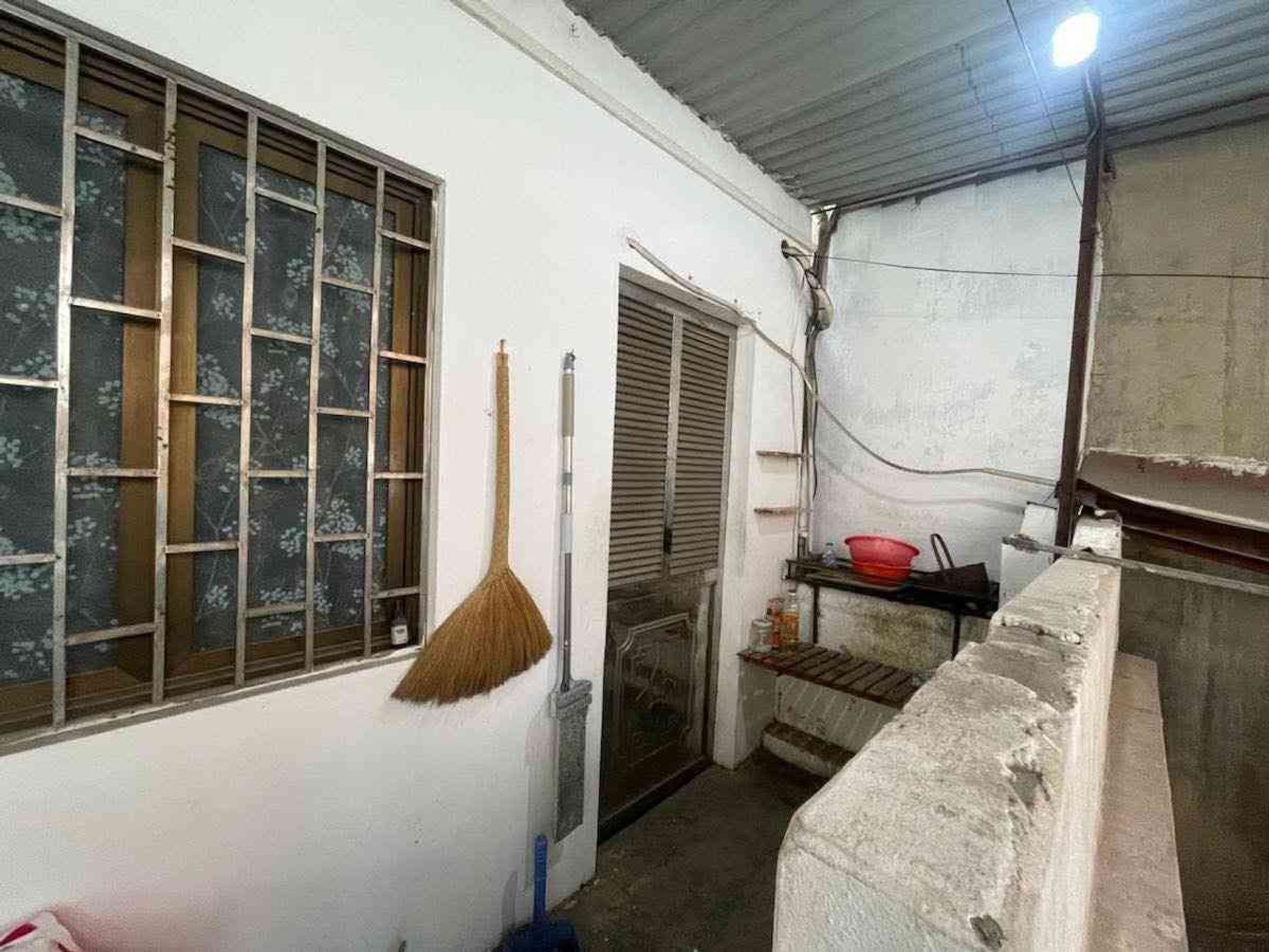 Bán nhà Giáp Bát - diện tích 176m2 2 tầng - Mặt phố hiếm có - giá 66 tỷ
