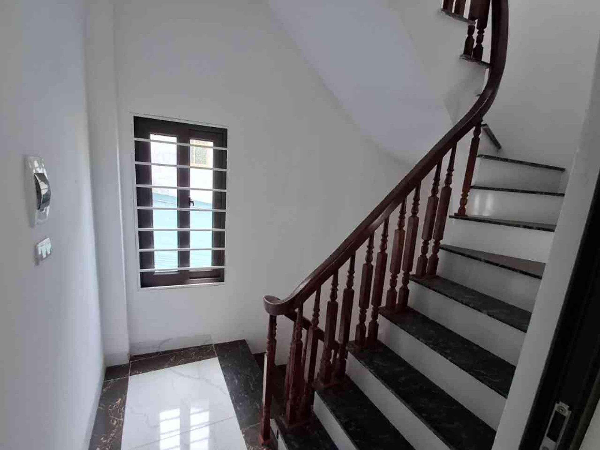 Bán nhà Nam Dư - diện tích 30m2 5 tầng - Gần ô tô - giá 7,5 tỷ