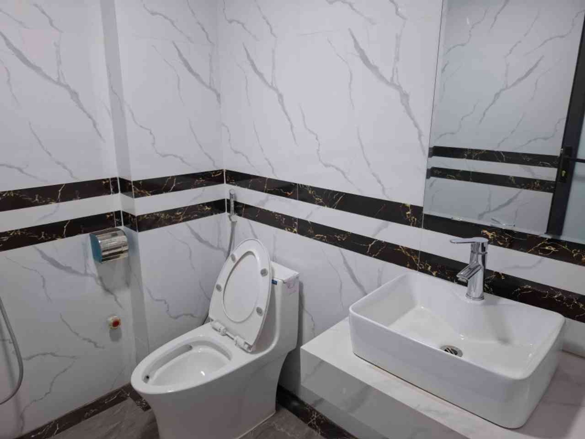 Bán nhà Nam Dư - diện tích 30m2 5 tầng - Gần ô tô - giá 7,5 tỷ