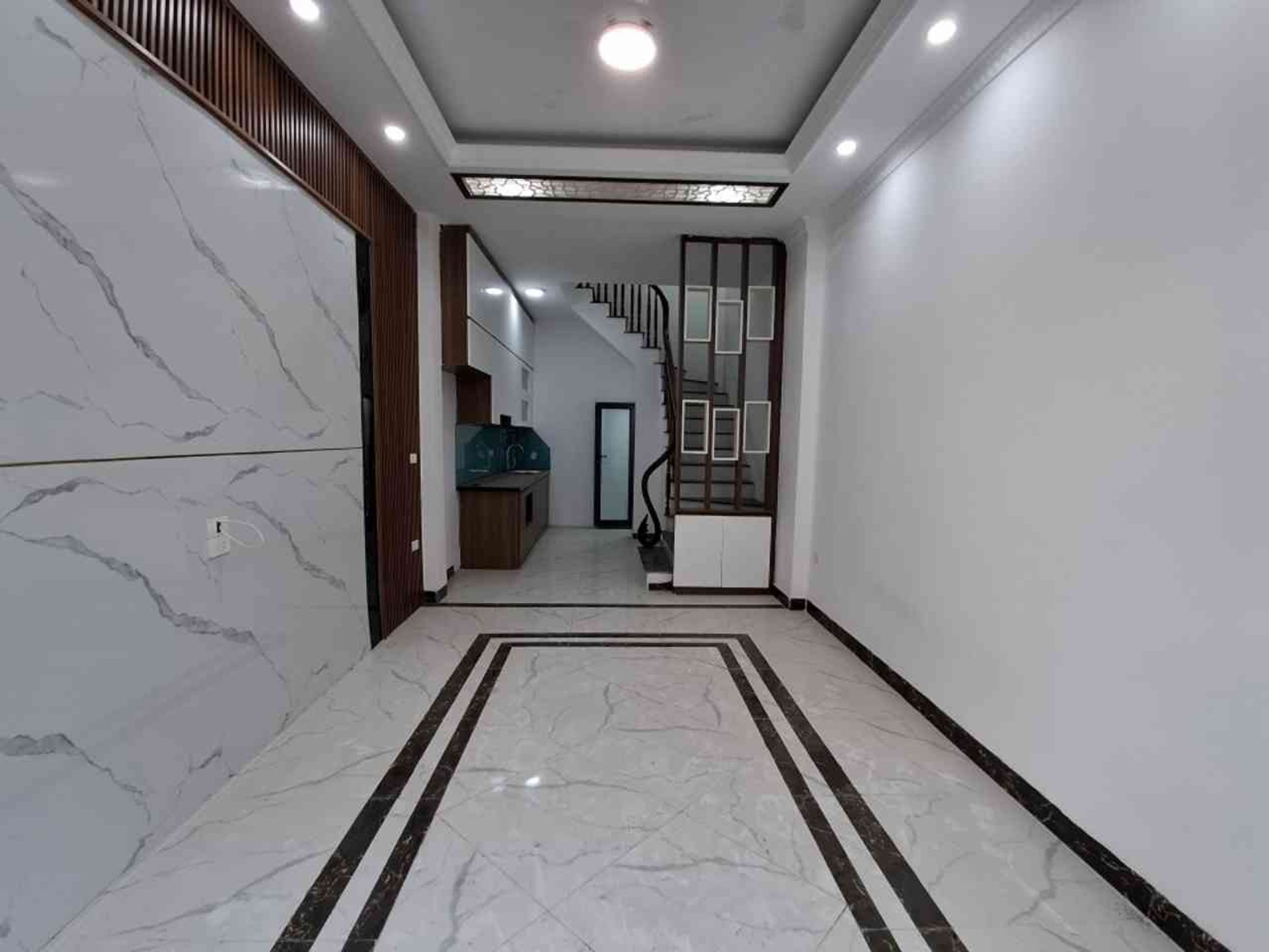 Bán nhà Nam Dư - diện tích 30m2 5 tầng - Gần ô tô - giá 7,5 tỷ