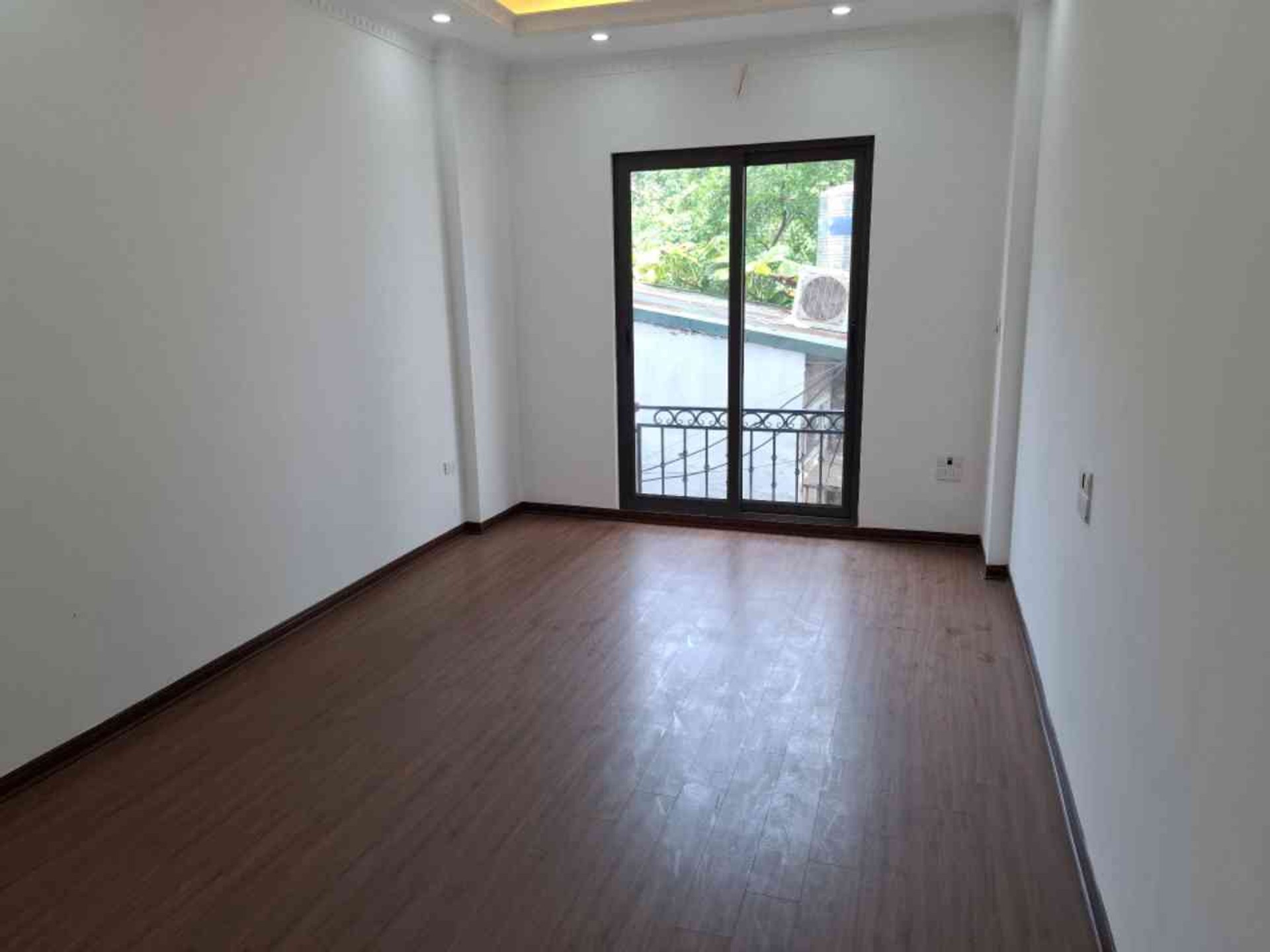 Bán nhà Nam Dư - diện tích 30m2 5 tầng - Gần ô tô - giá 7,5 tỷ