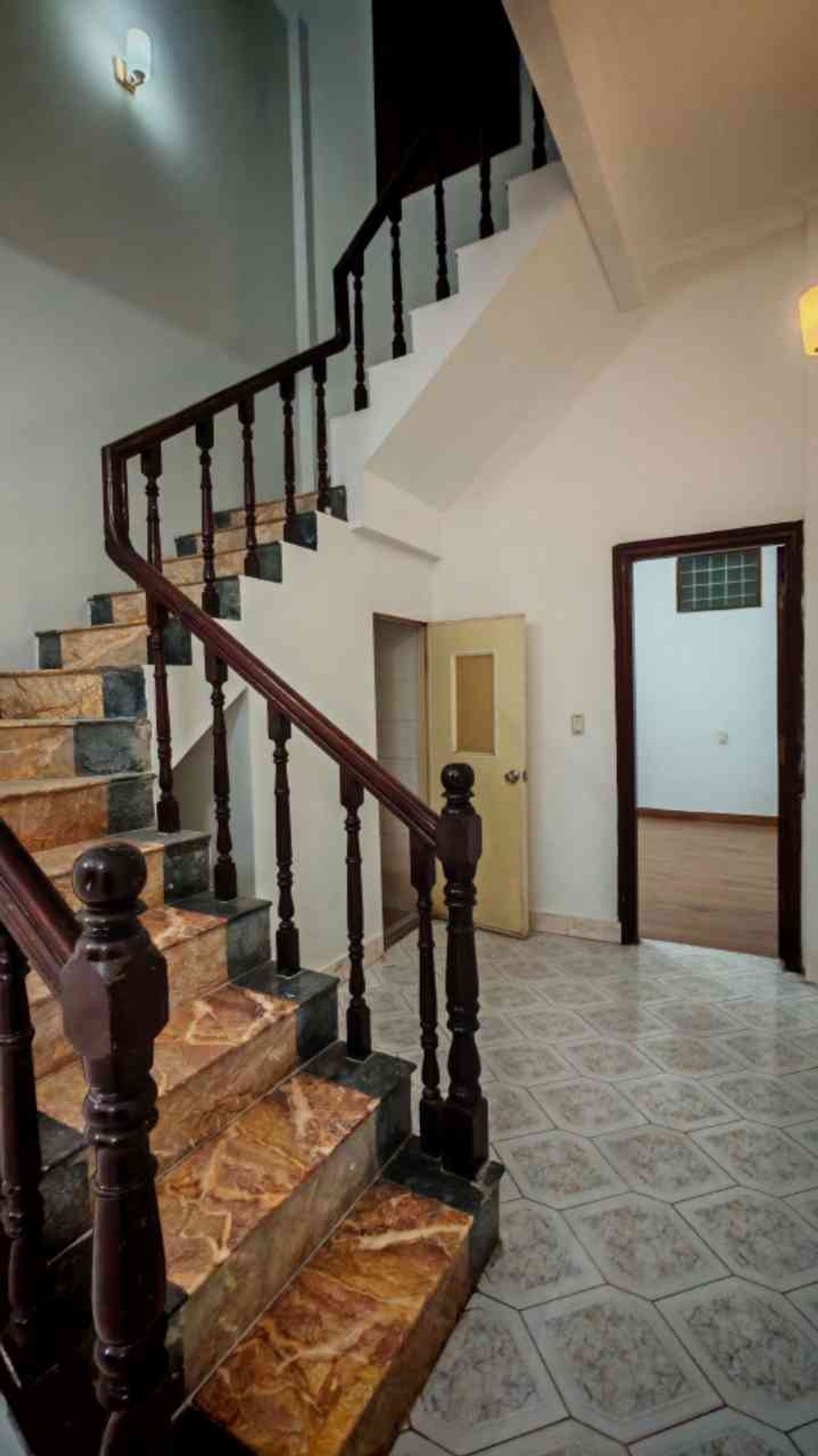Bán nhà Yên Lãng - diện tích 48m2 4 tầng - Mặt ngõ ô tô tránh - giá Nhỉnh 21 tỷ