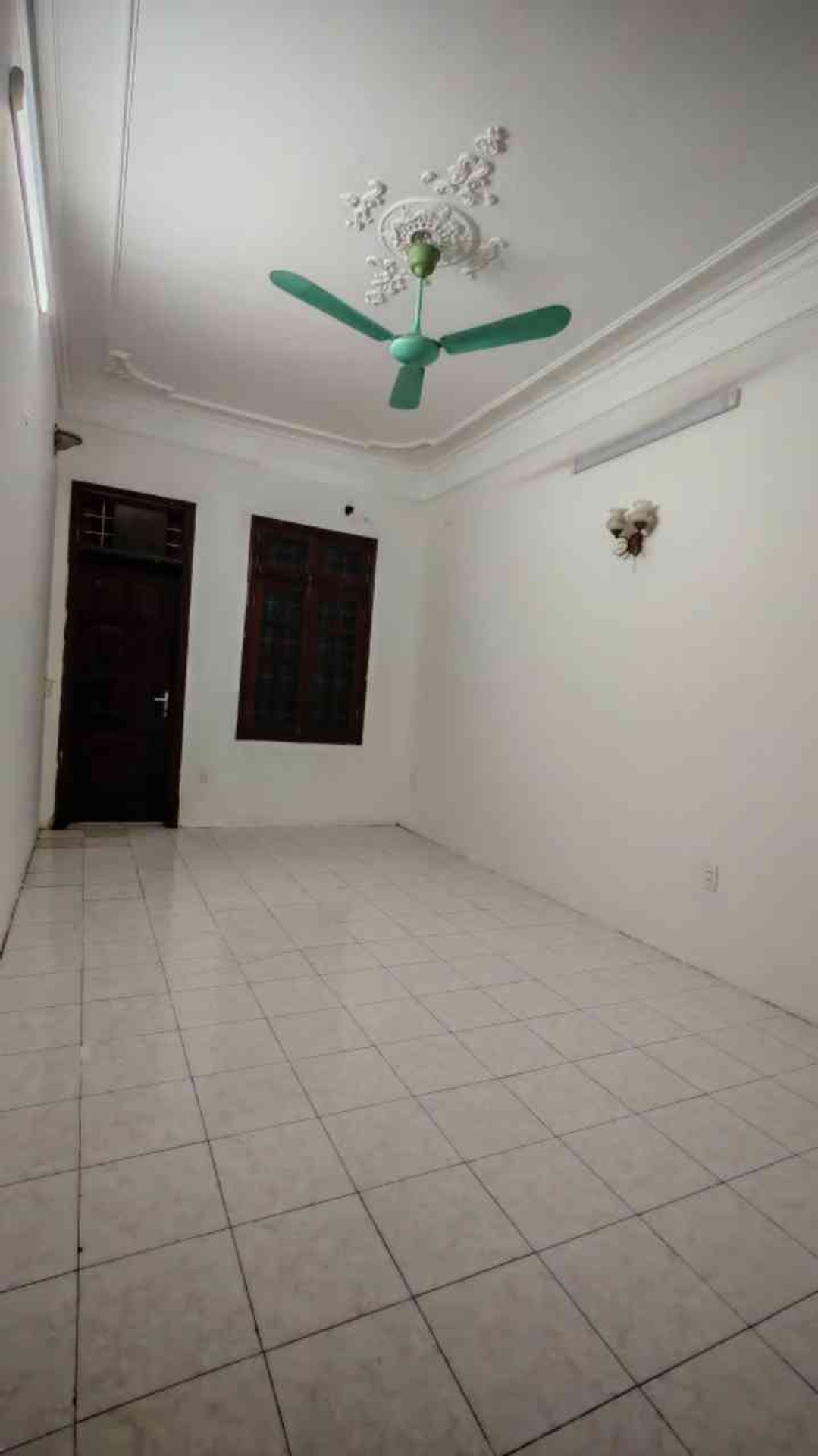 Bán nhà Yên Lãng - diện tích 48m2 4 tầng - Mặt ngõ ô tô tránh - giá Nhỉnh 21 tỷ
