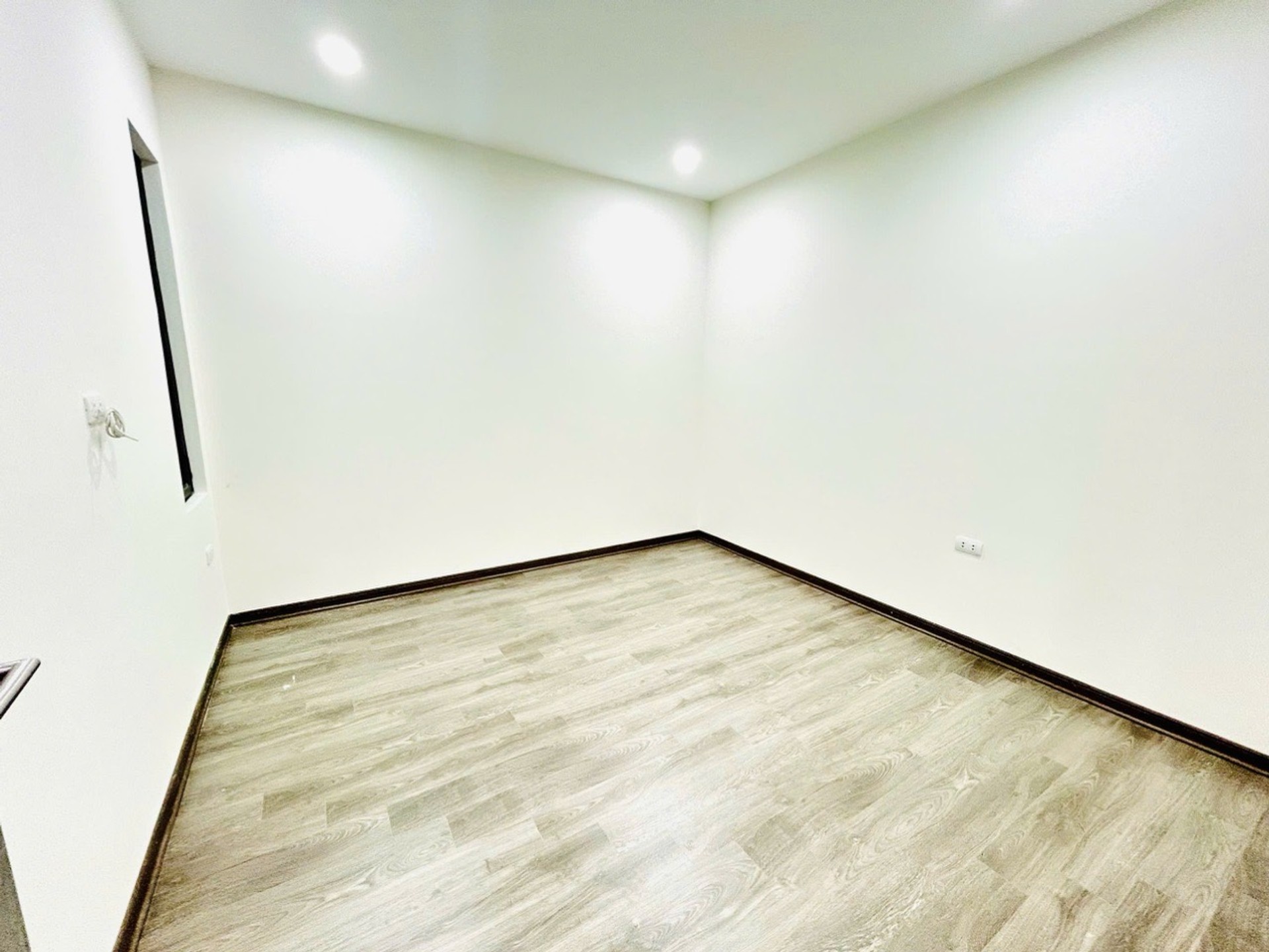 Bán nhà Nguyễn Chính - diện tích 50m2 6 tầng - Thang máy - giá 13,8 tỷ