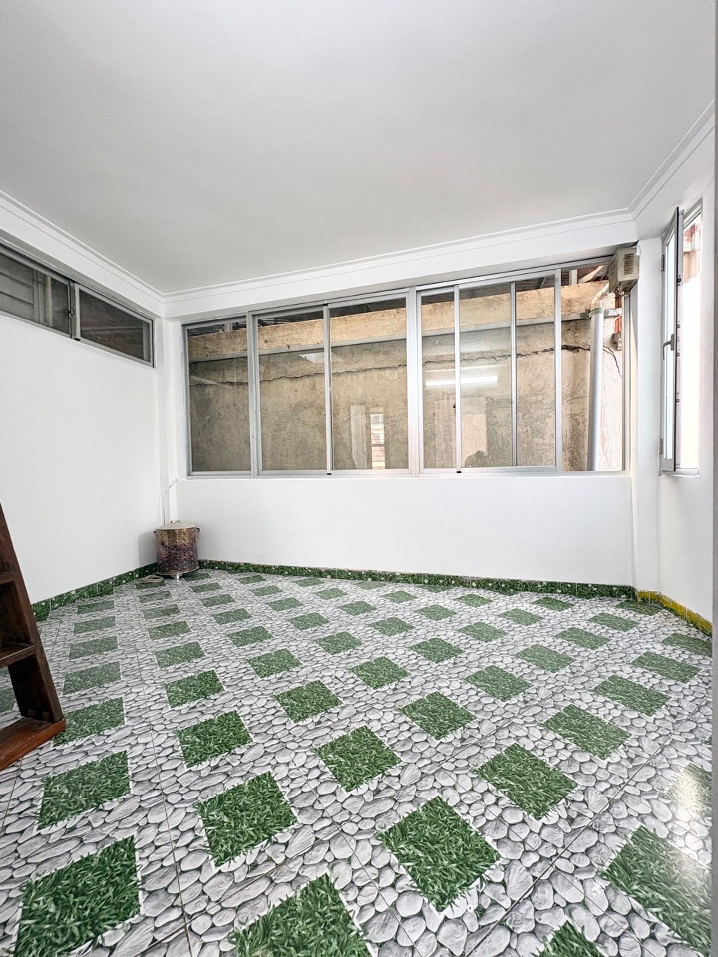 Bán nhà Bằng Liệt - diện tích 55m2 4 tầng - Ô tô tránh - giá 9,2 tỷ