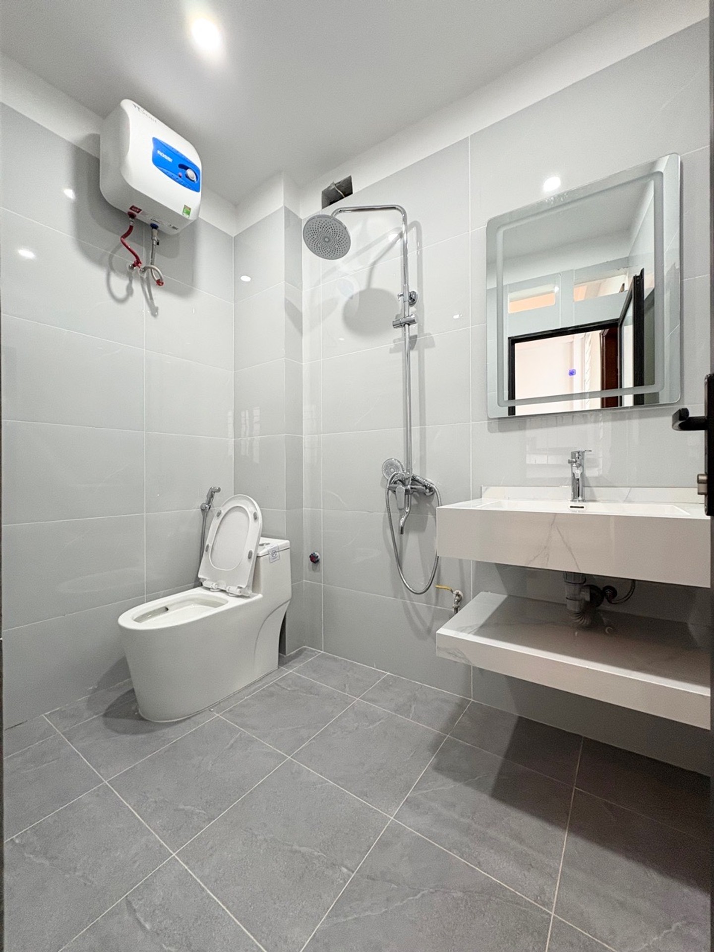 Bán nhà Bằng Liệt - diện tích 55m2 4 tầng - Ô tô tránh - giá 9,2 tỷ