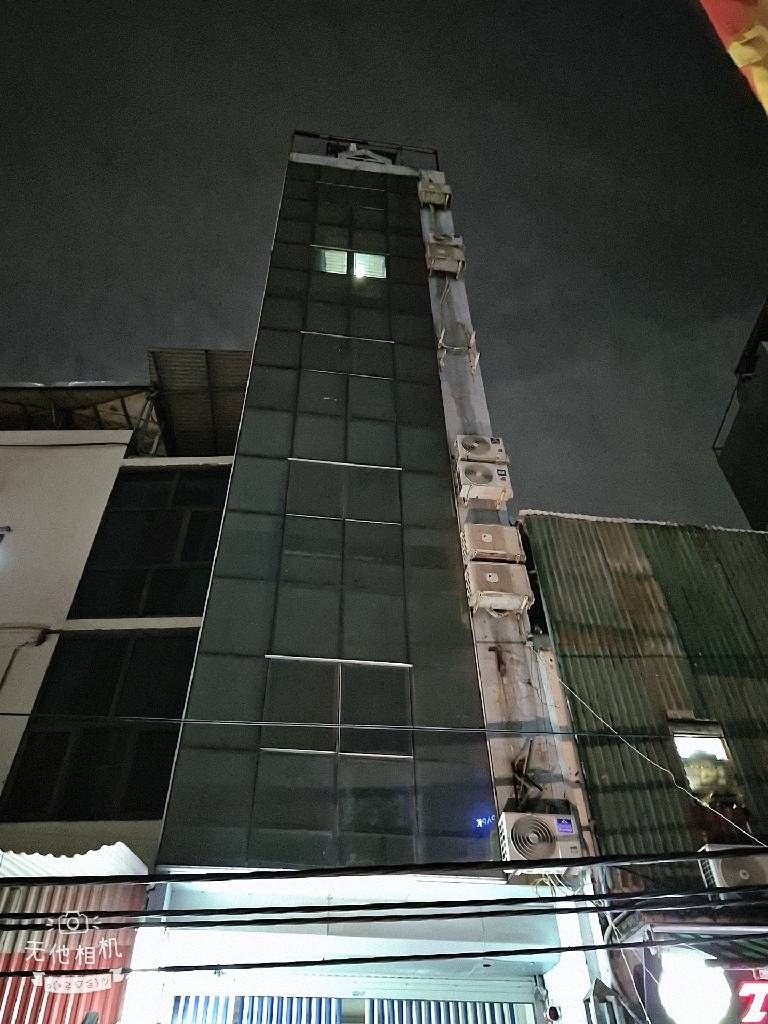 Bán nhà Quan Nhân - diện tích 67m2 7 tầng - mặt phố kinh doanh sầm uất - giá 31,5 tỷ