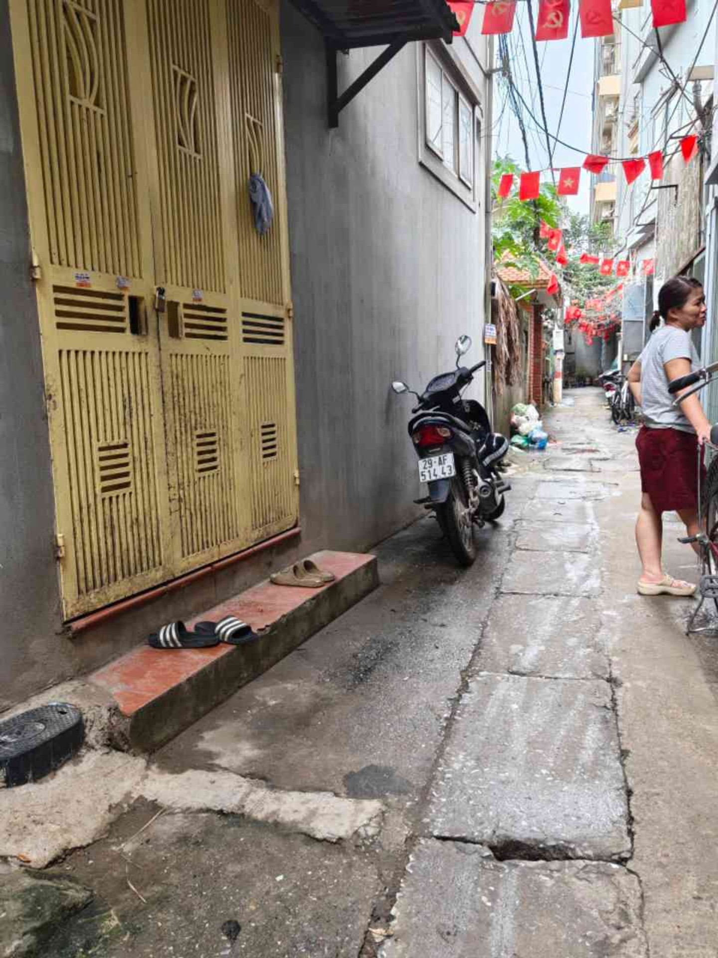 Bán nhà Nam Dư - diện tích 31m2 3 tầng - Nhà đẹp gần đường, trường, chợ - giá 4,5 tỷ