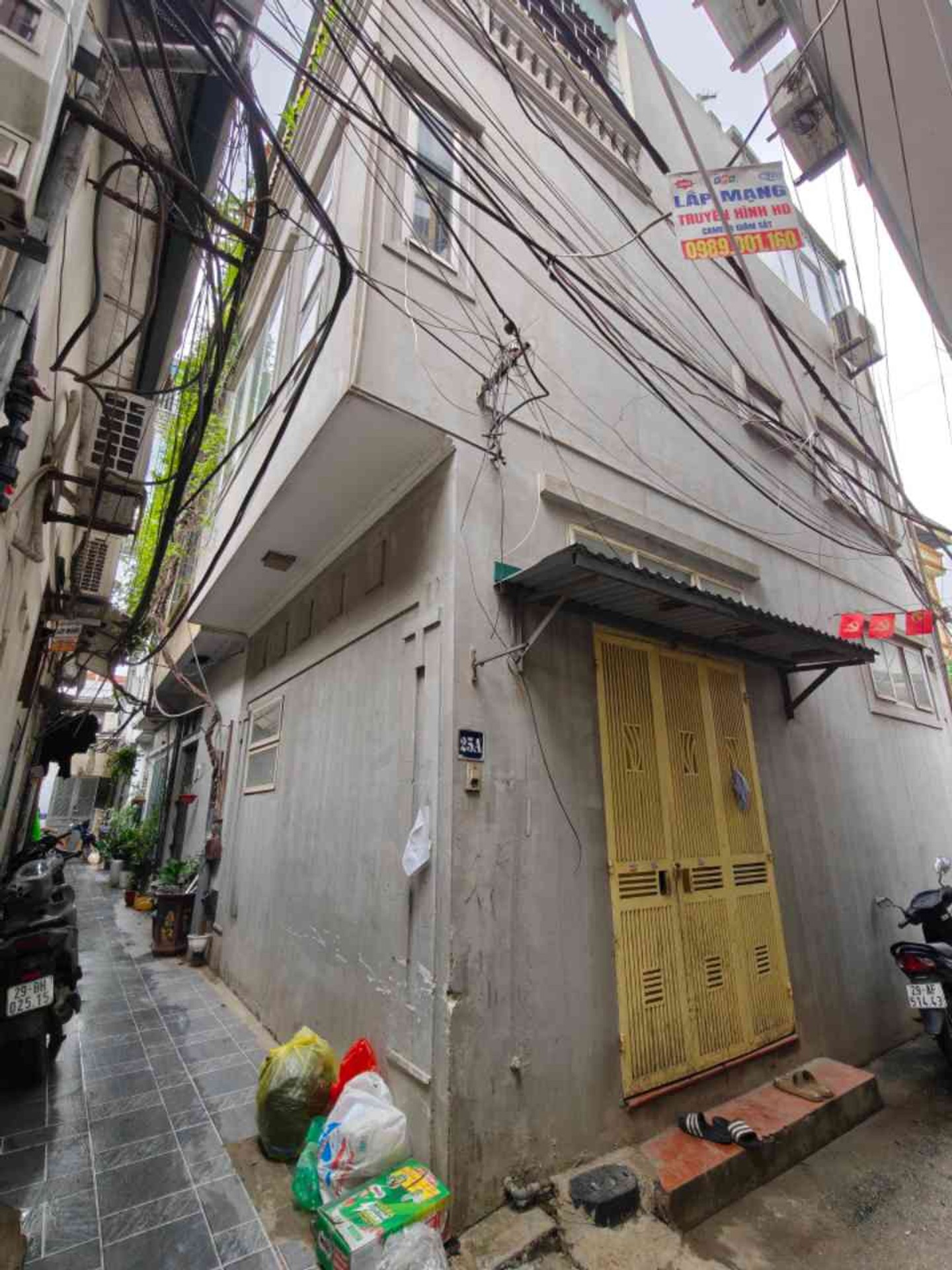 Bán nhà Nam Dư - diện tích 31m2 3 tầng - Nhà đẹp gần đường, trường, chợ - giá 4,5 tỷ