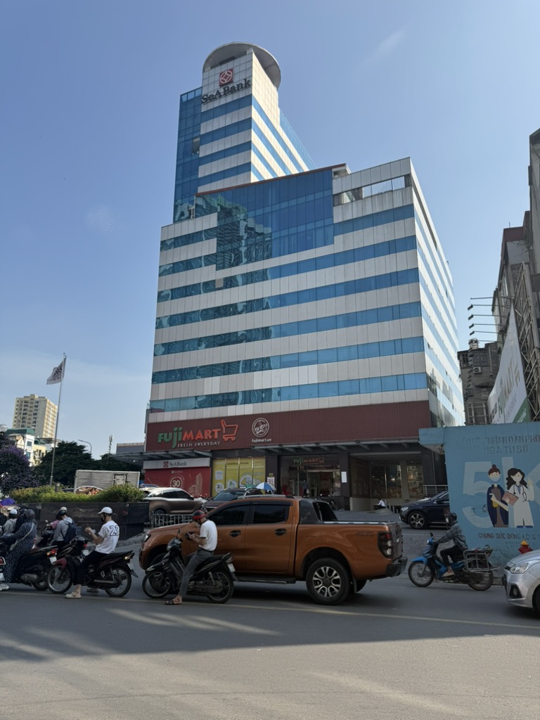 Bán nhà Thái Thịnh - diện tích 164m2 8 tầng - Ô tô tránh - giá 106 tỷ