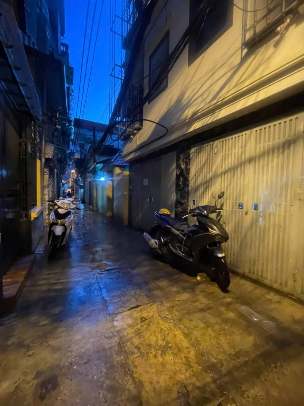 Bán nhà Chính Kinh - diện tích 96m2 8 tầng - Gà đẻ trứng vàng - giá 30 tỷ