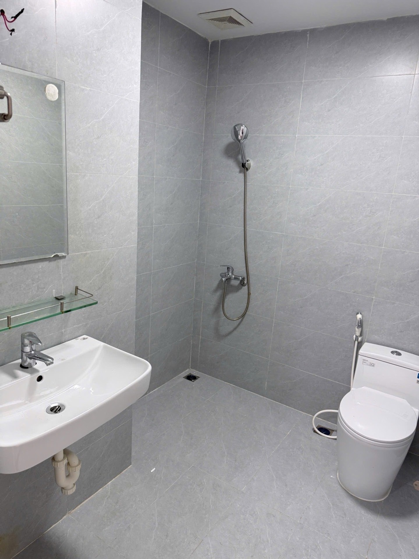 Bán nhà Nghiêm Xuân Yêm - diện tích 97m2 31 tầng - Căn góc 3 thoáng - giá 8 tỷ