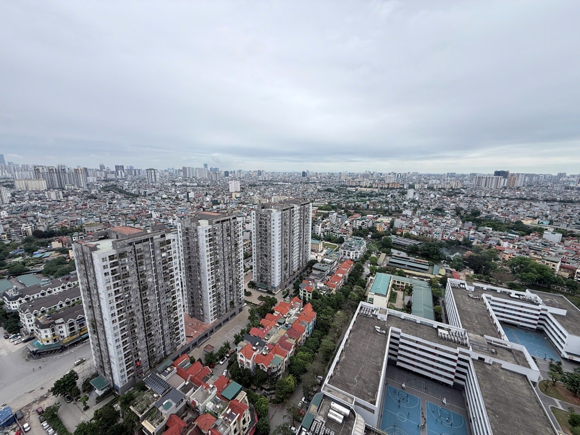 Bán nhà Nghiêm Xuân Yêm - diện tích 97m2 31 tầng - Căn góc 3 thoáng - giá 8 tỷ