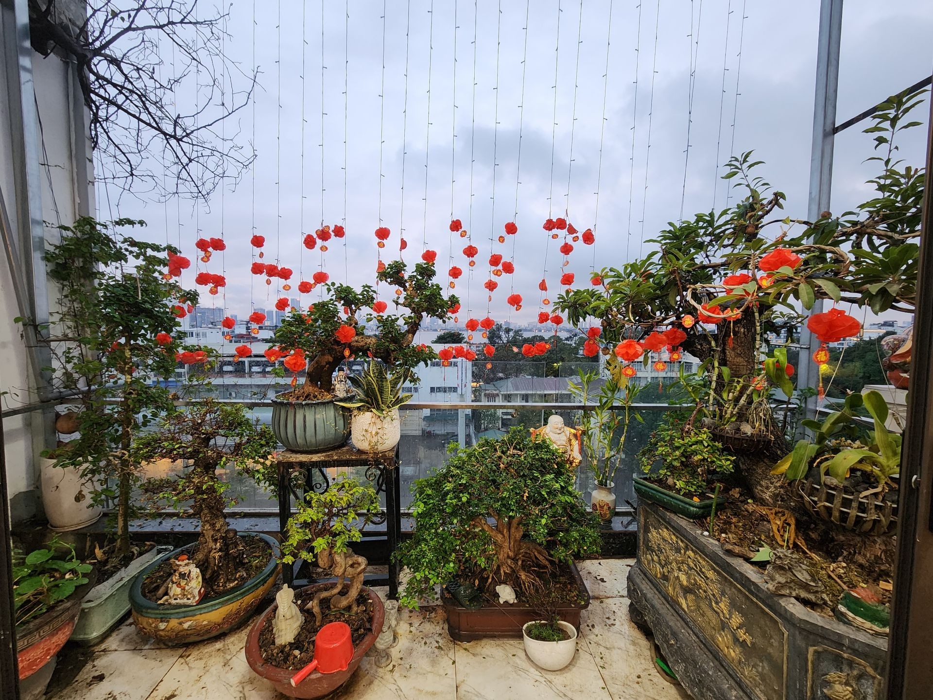 Bán nhà Nghi Tàm - diện tích 81m2 7 tầng - Mặt phố kinh doanh đa dạng - giá 38 tỷ