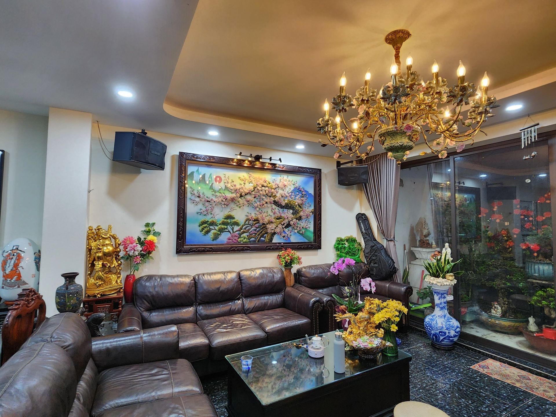 Bán nhà Nghi Tàm - diện tích 81m2 7 tầng - Mặt phố kinh doanh đa dạng - giá 38 tỷ