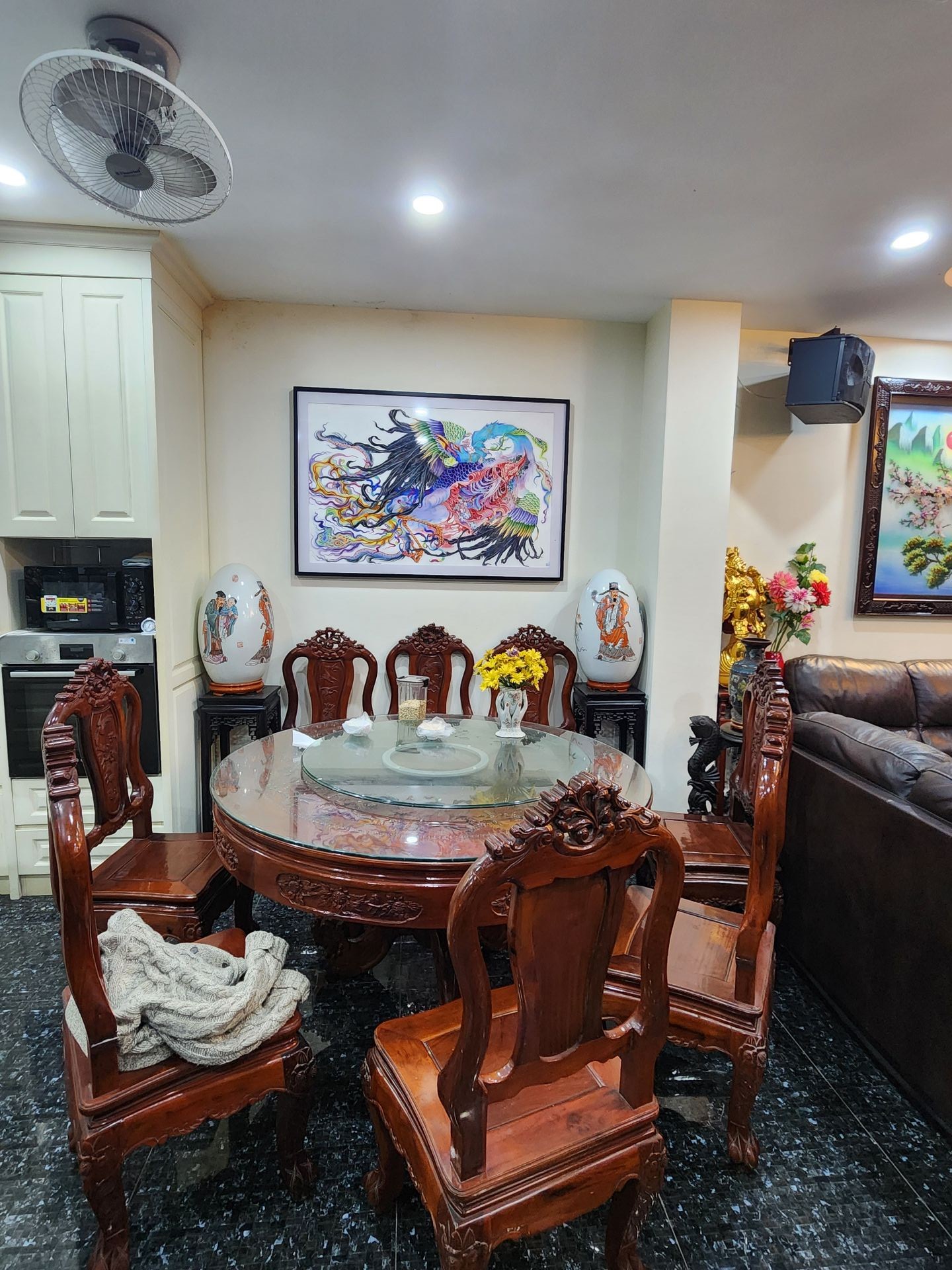 Bán nhà Nghi Tàm - diện tích 81m2 7 tầng - Mặt phố kinh doanh đa dạng - giá 38 tỷ