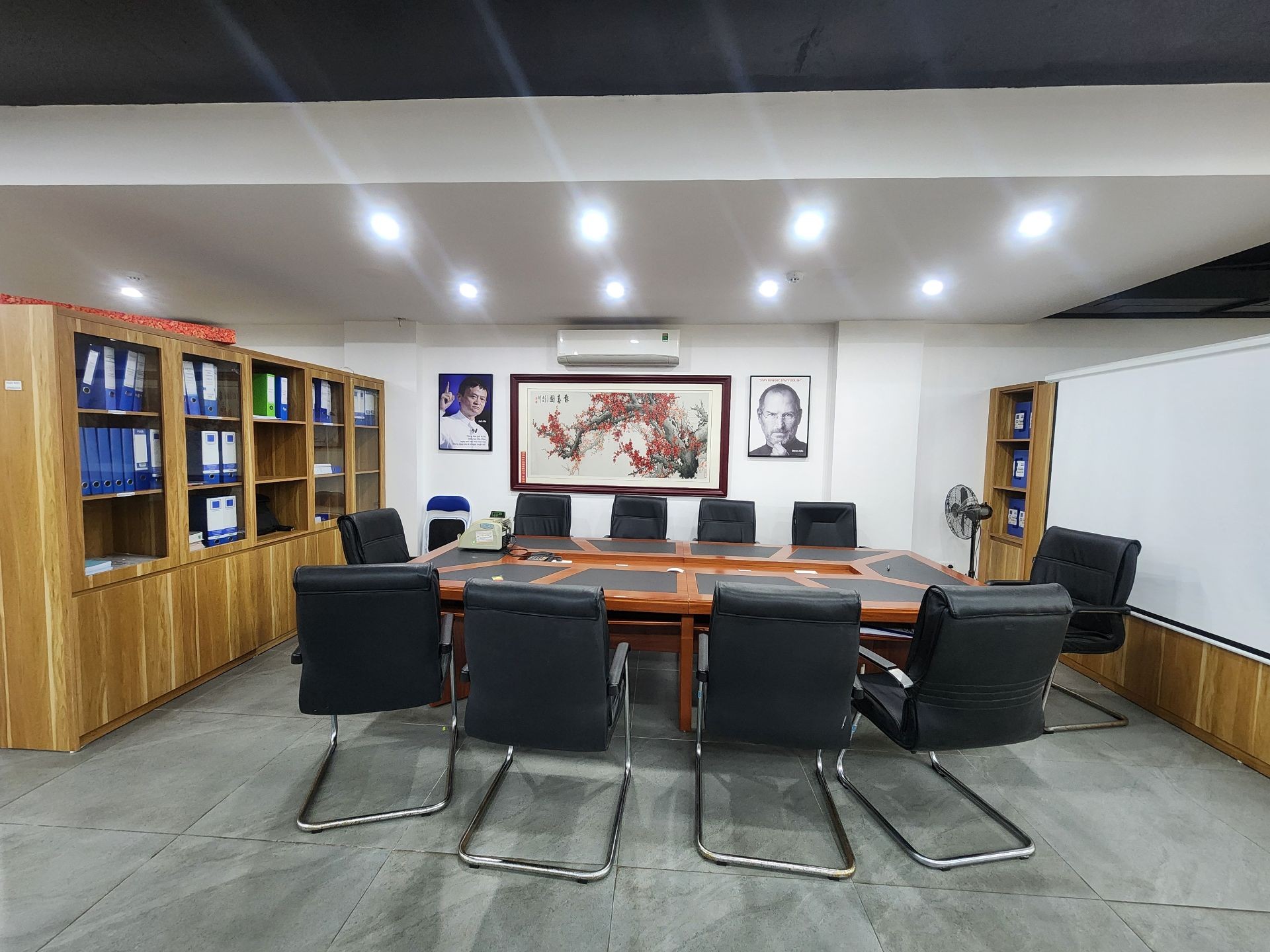 Bán nhà Tương Mai - diện tích 230m2 9 tầng - Chỉ có 1 mặt tiền - giá 108 tỷ