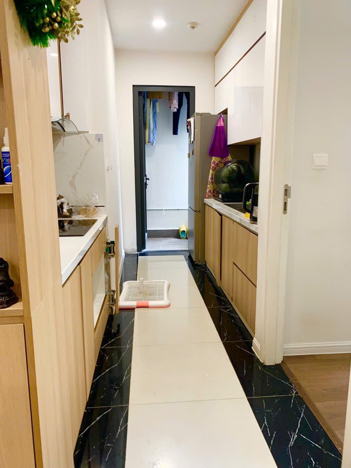 Bán nhà Minh Khai - diện tích 76m2 1 tầng - Căn hộ 2 ban công nhìn sân chơi - giá 8,9 tỷ