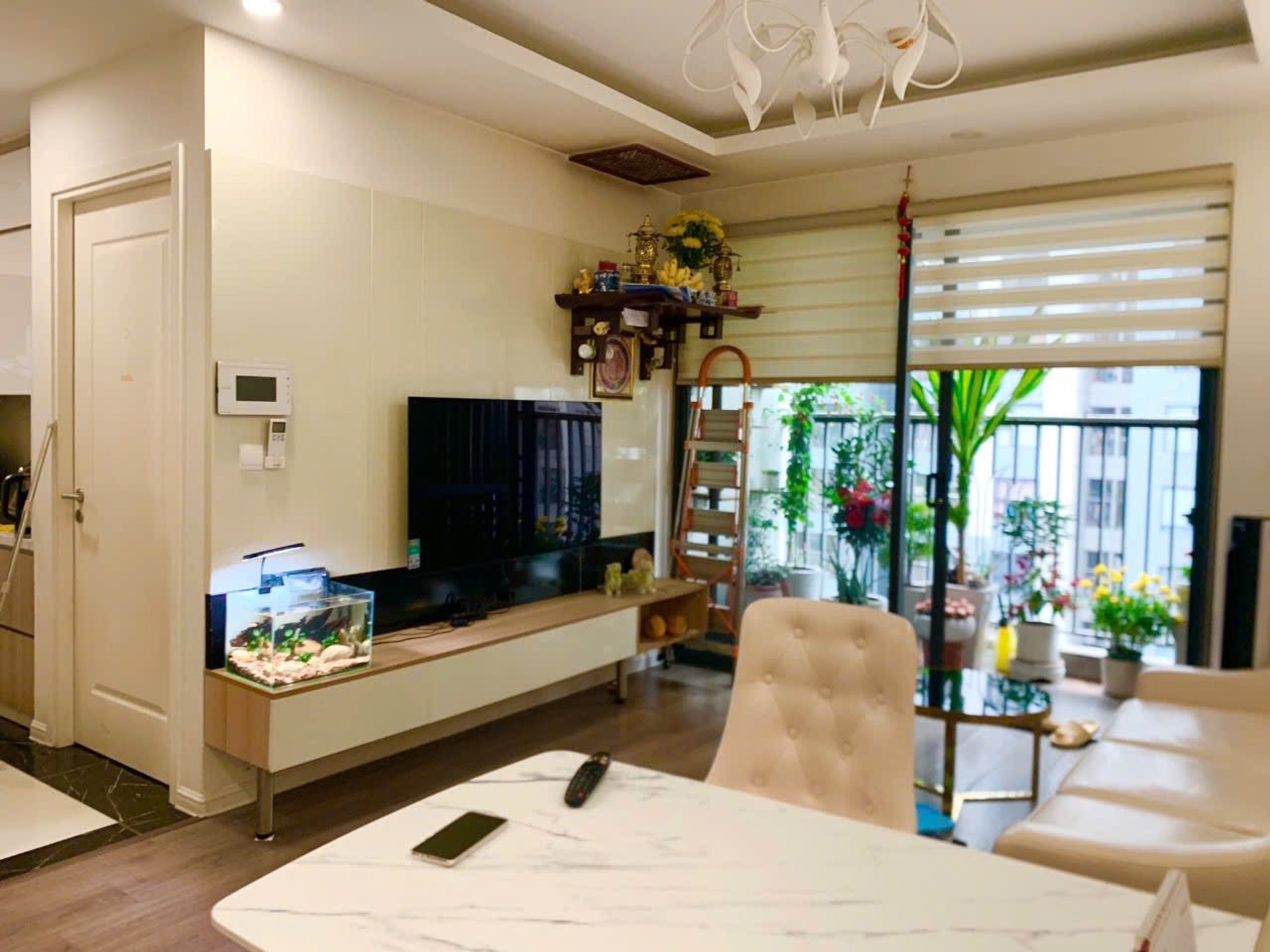 Bán nhà Minh Khai - diện tích 76m2 1 tầng - Căn hộ 2 ban công nhìn sân chơi - giá 8,9 tỷ