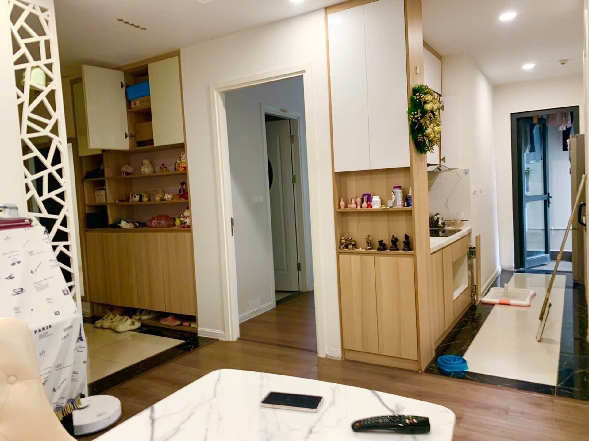 Bán nhà Minh Khai - diện tích 76m2 1 tầng - Căn hộ 2 ban công nhìn sân chơi - giá 8,9 tỷ
