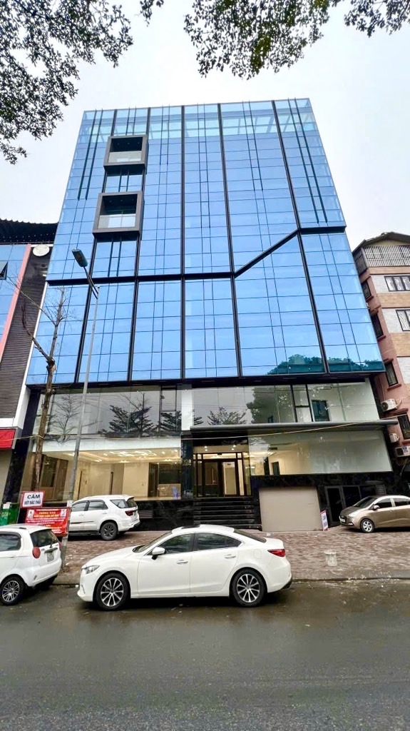 Bán nhà Đường Láng - diện tích 241m2 12 tầng - Lô góc 2 mặt thoáng - giá 272 tỷ