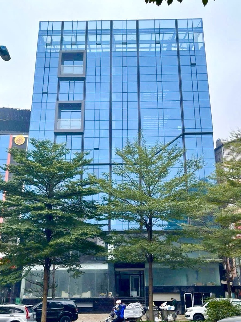 Bán nhà Đường Láng - diện tích 241m2 12 tầng - Lô góc 2 mặt thoáng - giá 272 tỷ