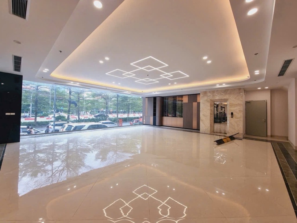 Bán nhà Đường Láng - diện tích 241m2 12 tầng - Lô góc 2 mặt thoáng - giá 272 tỷ