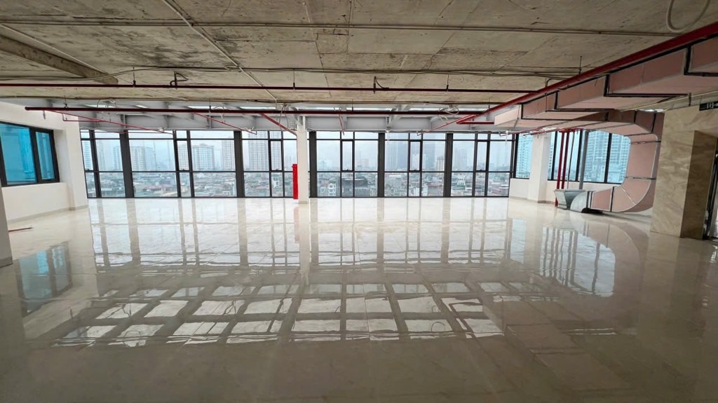 Bán nhà Đường Láng - diện tích 241m2 12 tầng - Lô góc 2 mặt thoáng - giá 272 tỷ