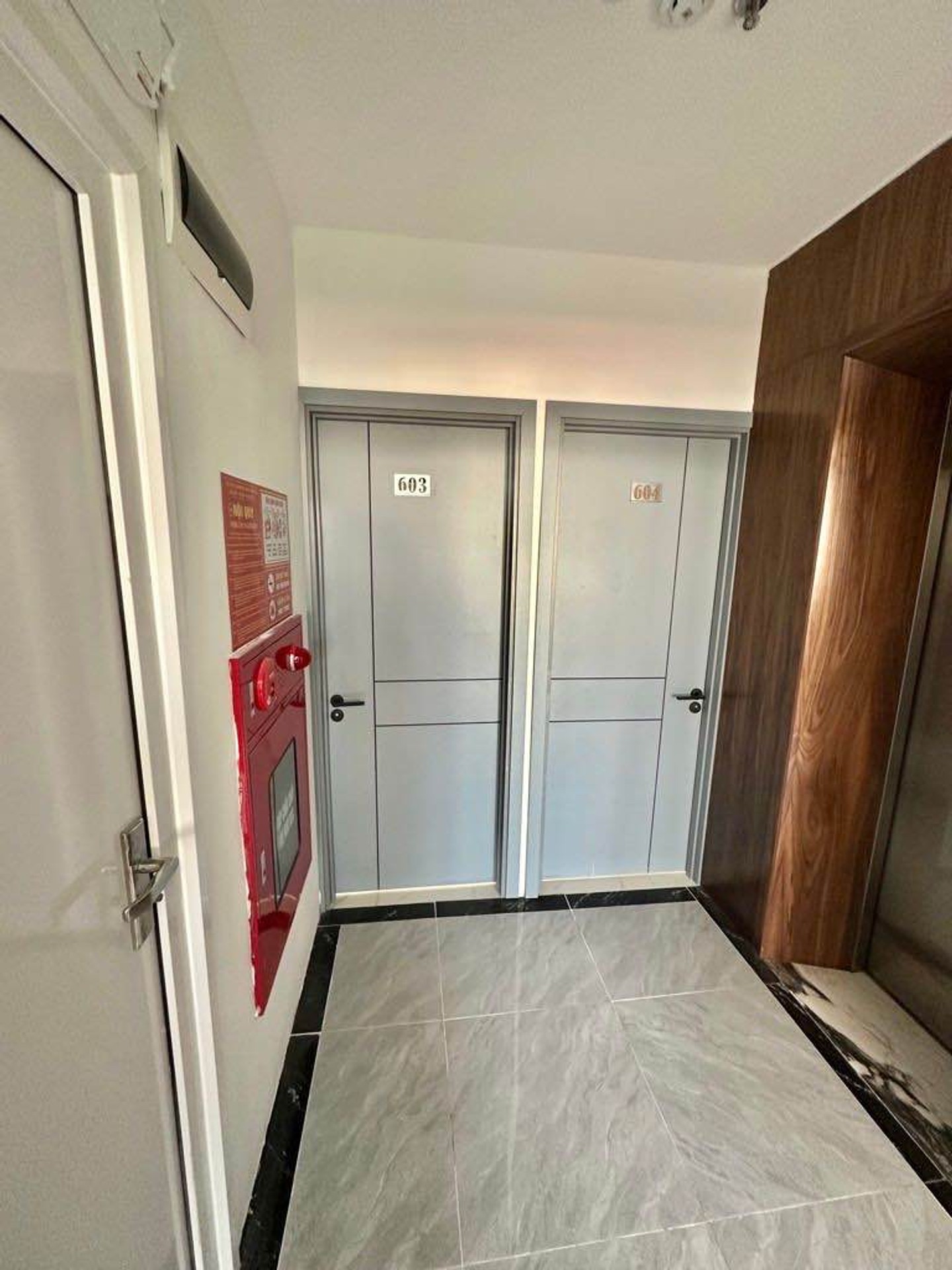 Bán nhà Lương Khánh Thiện - diện tích 65m2 7 tầng - Nhà đẹp hiếm có - giá 18,8 tỷ
