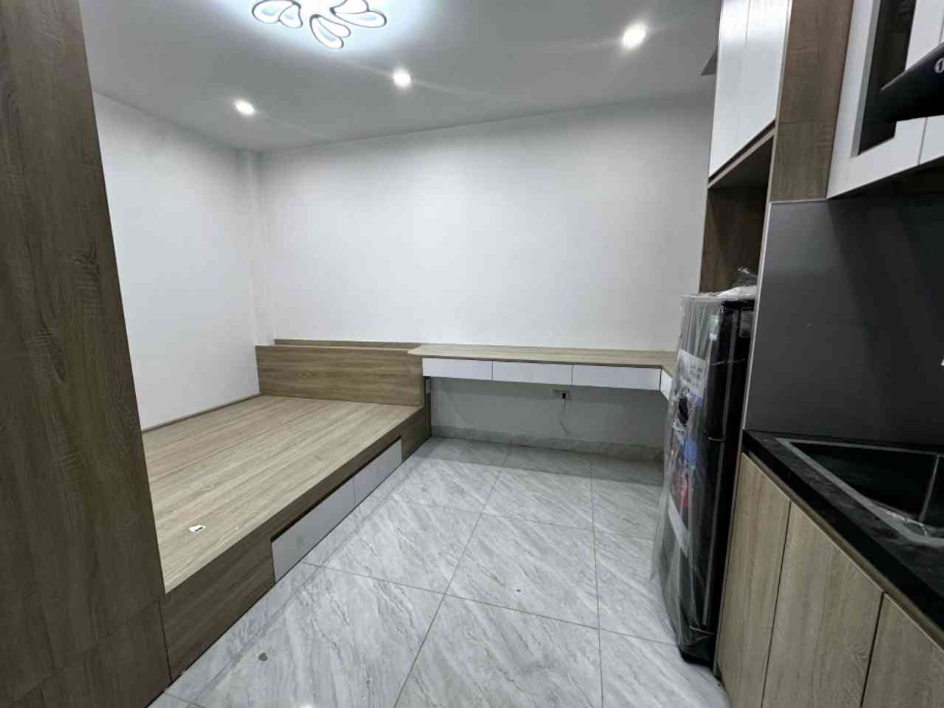Bán nhà Lĩnh Nam - diện tích 45m2 5 tầng - Tòa nhà dòng tiền, chung cư mini - giá 12,5 tỷ