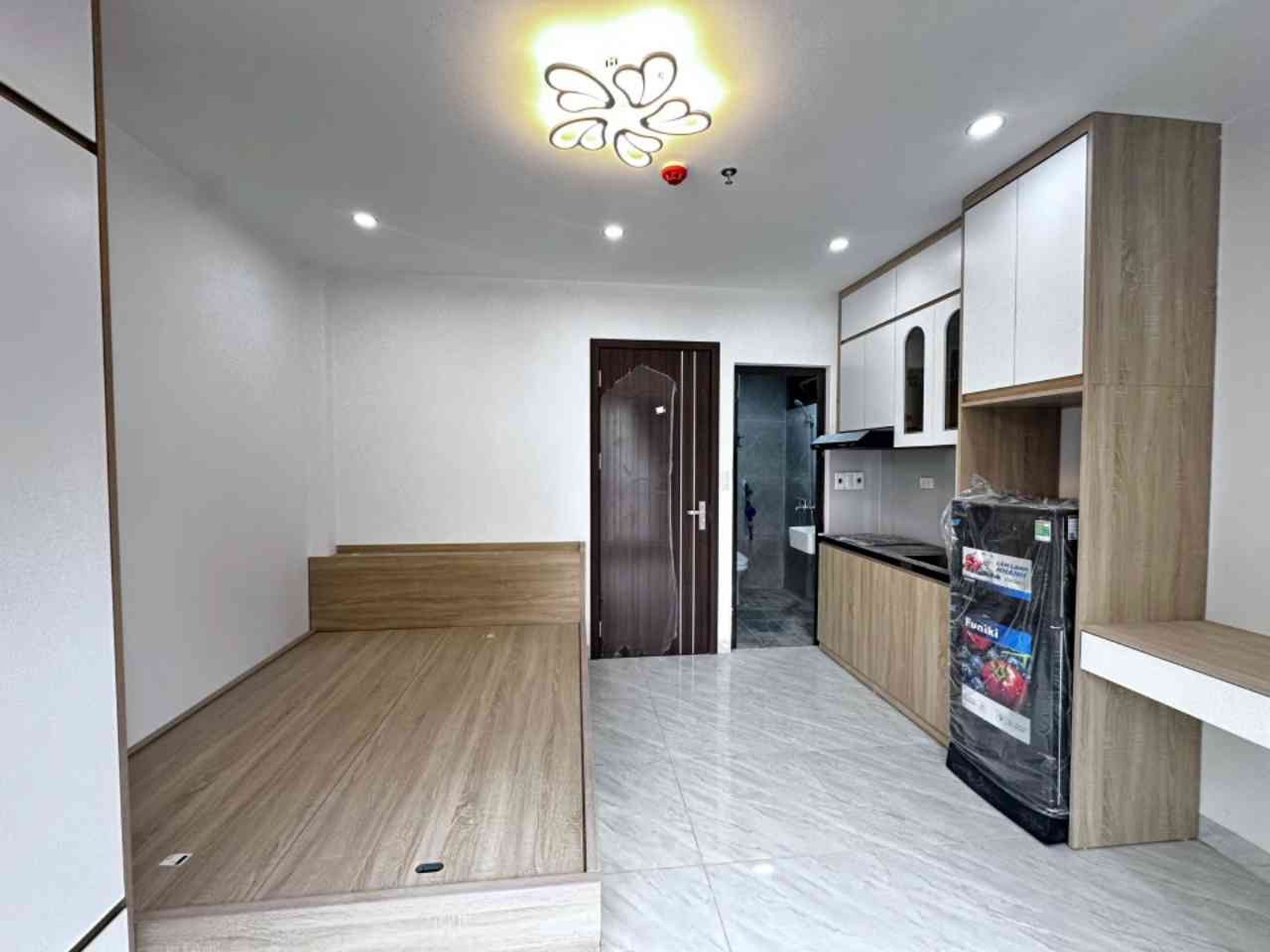 Bán nhà Lĩnh Nam - diện tích 45m2 5 tầng - Tòa nhà dòng tiền, chung cư mini - giá 12,5 tỷ