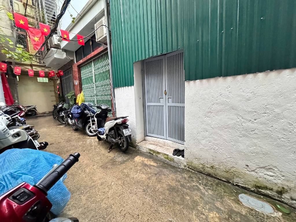 Bán nhà Thanh Đàm - diện tích 45m2 2 tầng - ô tô tránh - giá 4,7 tỷ
