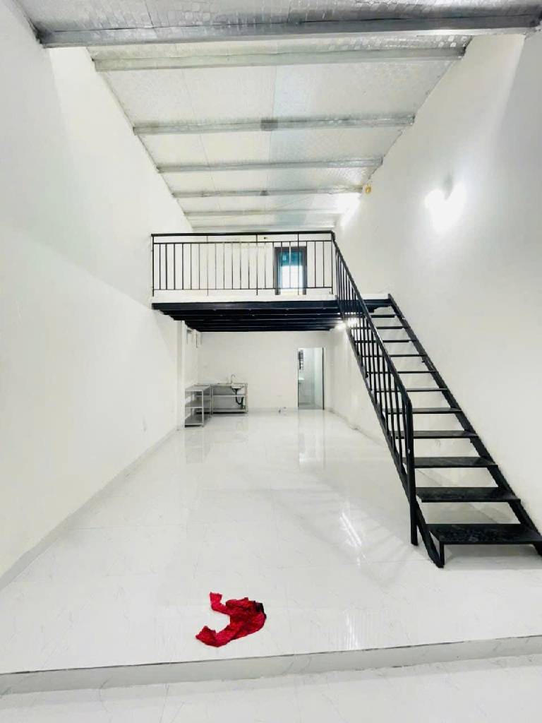 Bán nhà Thanh Đàm - diện tích 45m2 2 tầng - ô tô tránh - giá 4,7 tỷ