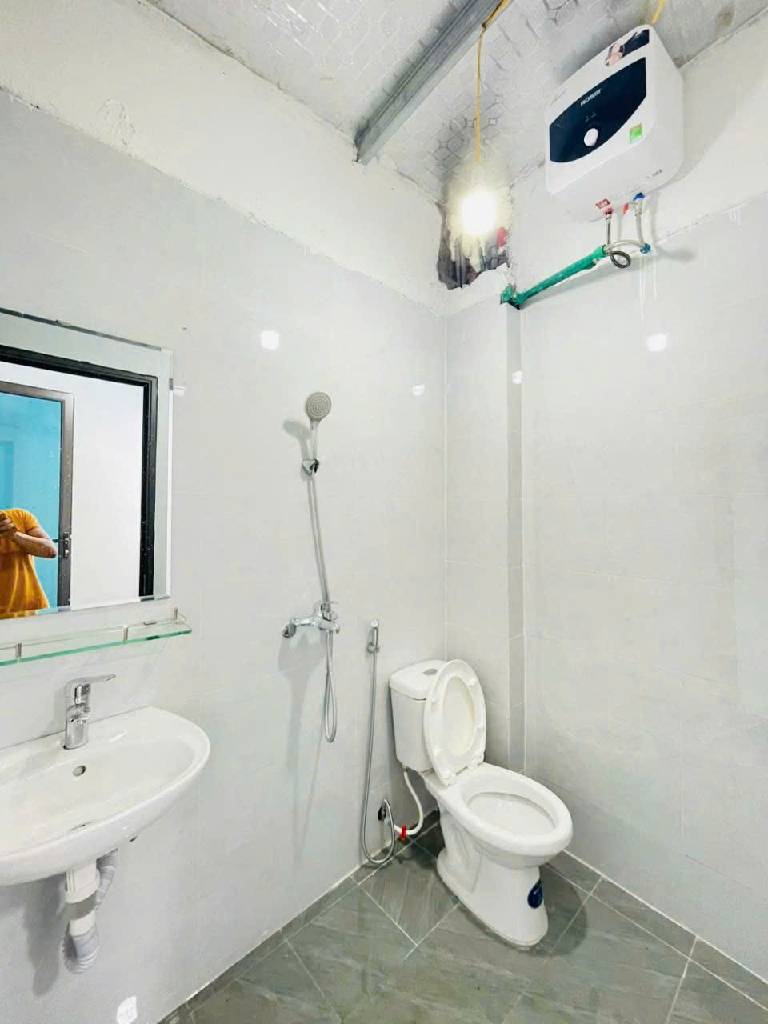 Bán nhà Thanh Đàm - diện tích 45m2 2 tầng - ô tô tránh - giá 4,7 tỷ