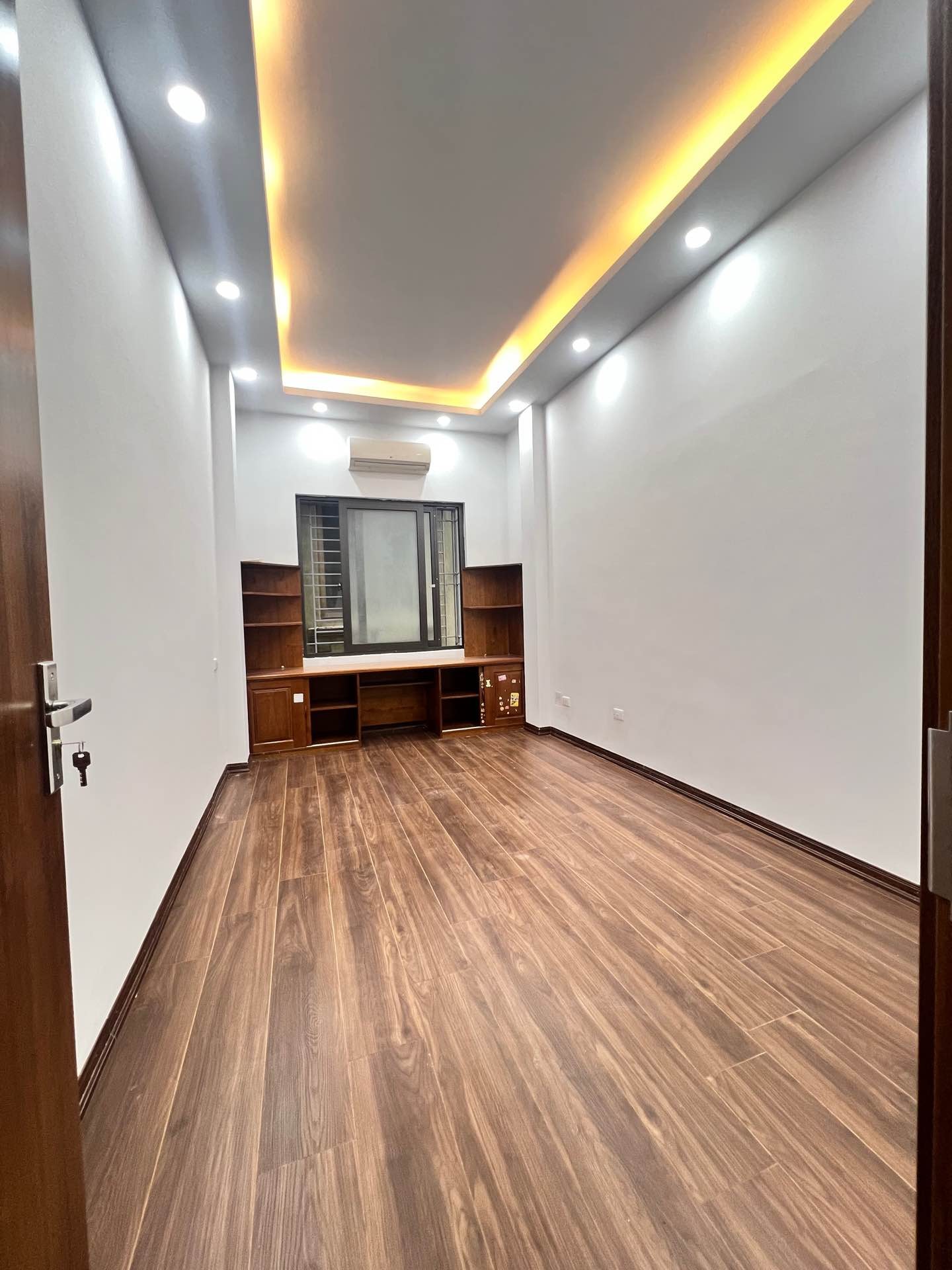 Bán nhà Giáp Bát - diện tích 21m2 5 tầng - vị trí cực đẹp - giá 5,85 tỷ