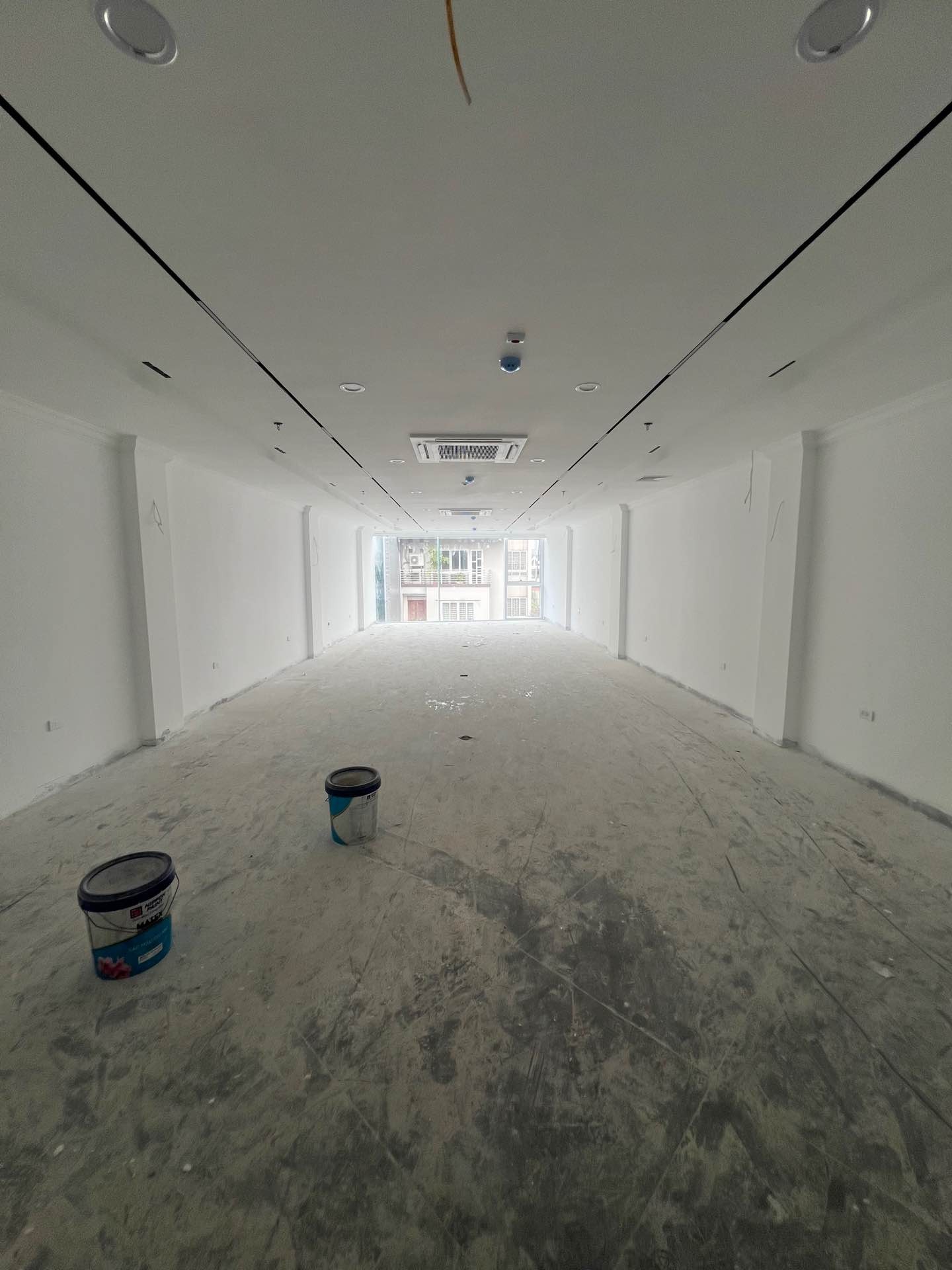 Bán nhà Hoàng Ngân - diện tích 107m2 10 tầng - ô tô tránh - giá 79,8 tỷ