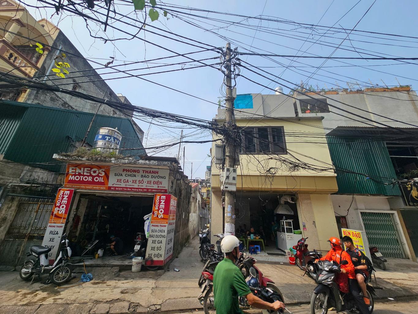 Bán nhà Tập Thể Tân Mai - diện tích 107m2 1 tầng - Lô góc 3 thoáng - giá 12,9 tỷ
